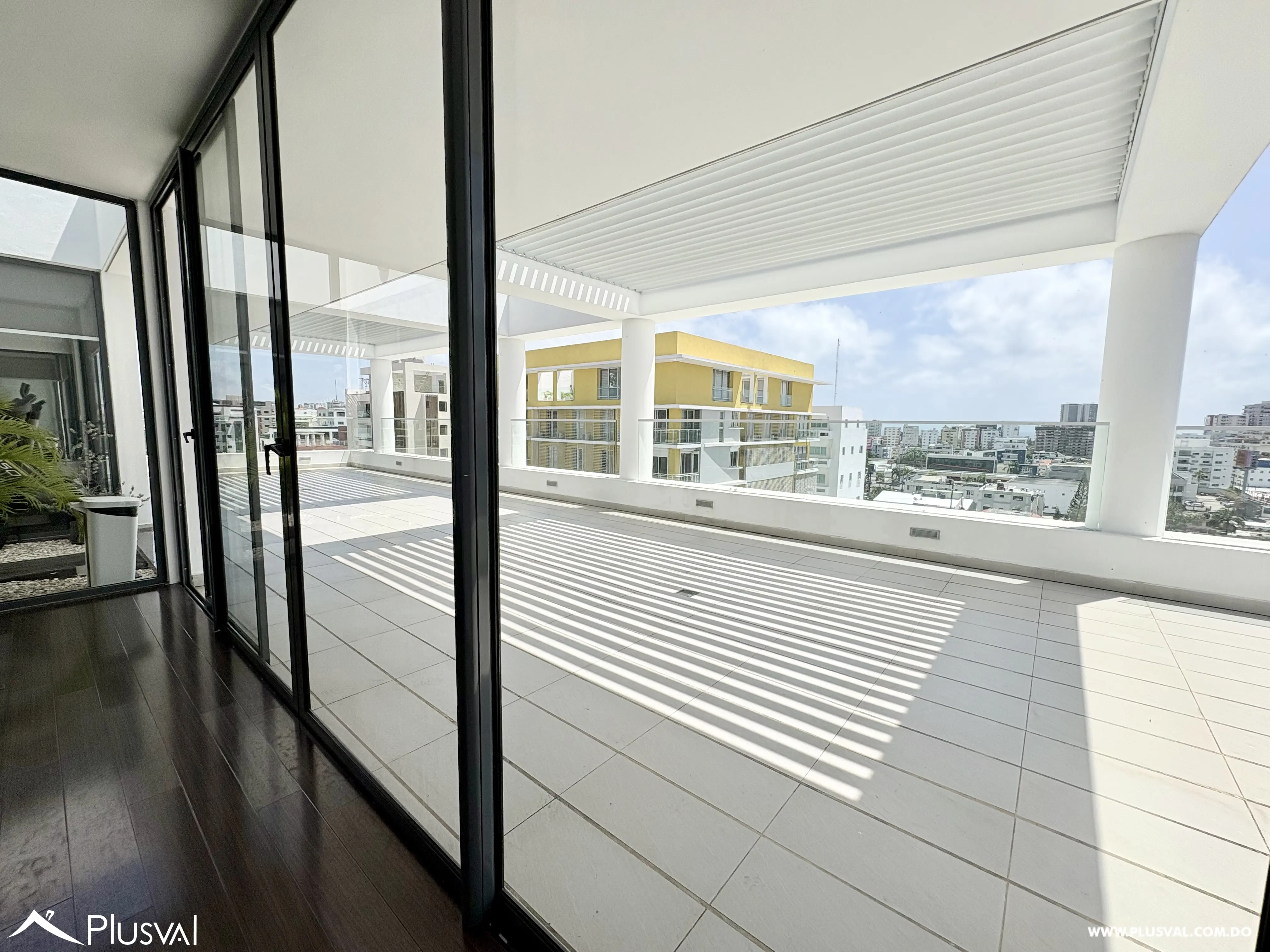 Hermoso apartamento en venta en Evaristo Morales 465269