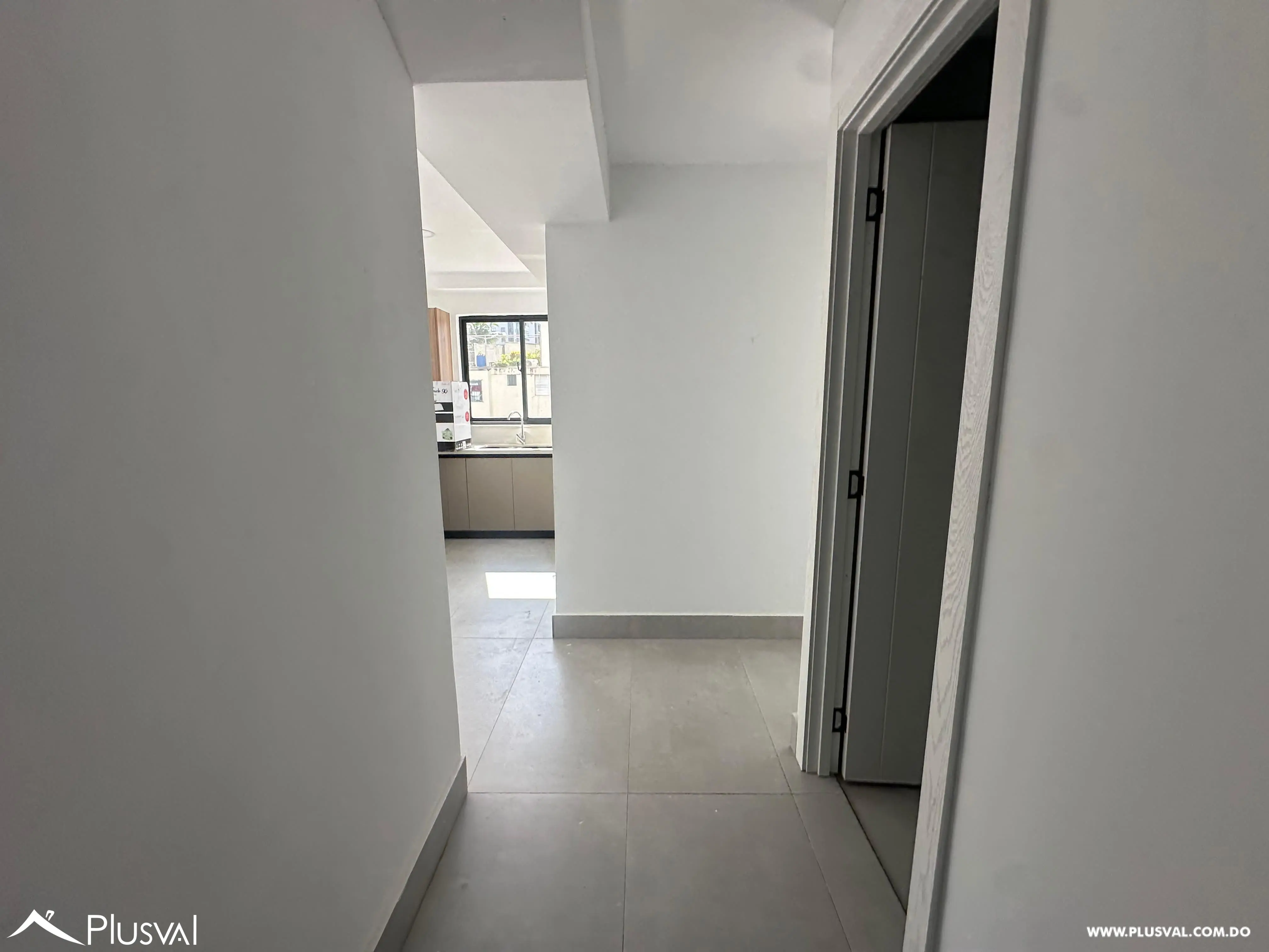 Apartamento de 1 habitación en alquiler en Evaristo Morales 484052