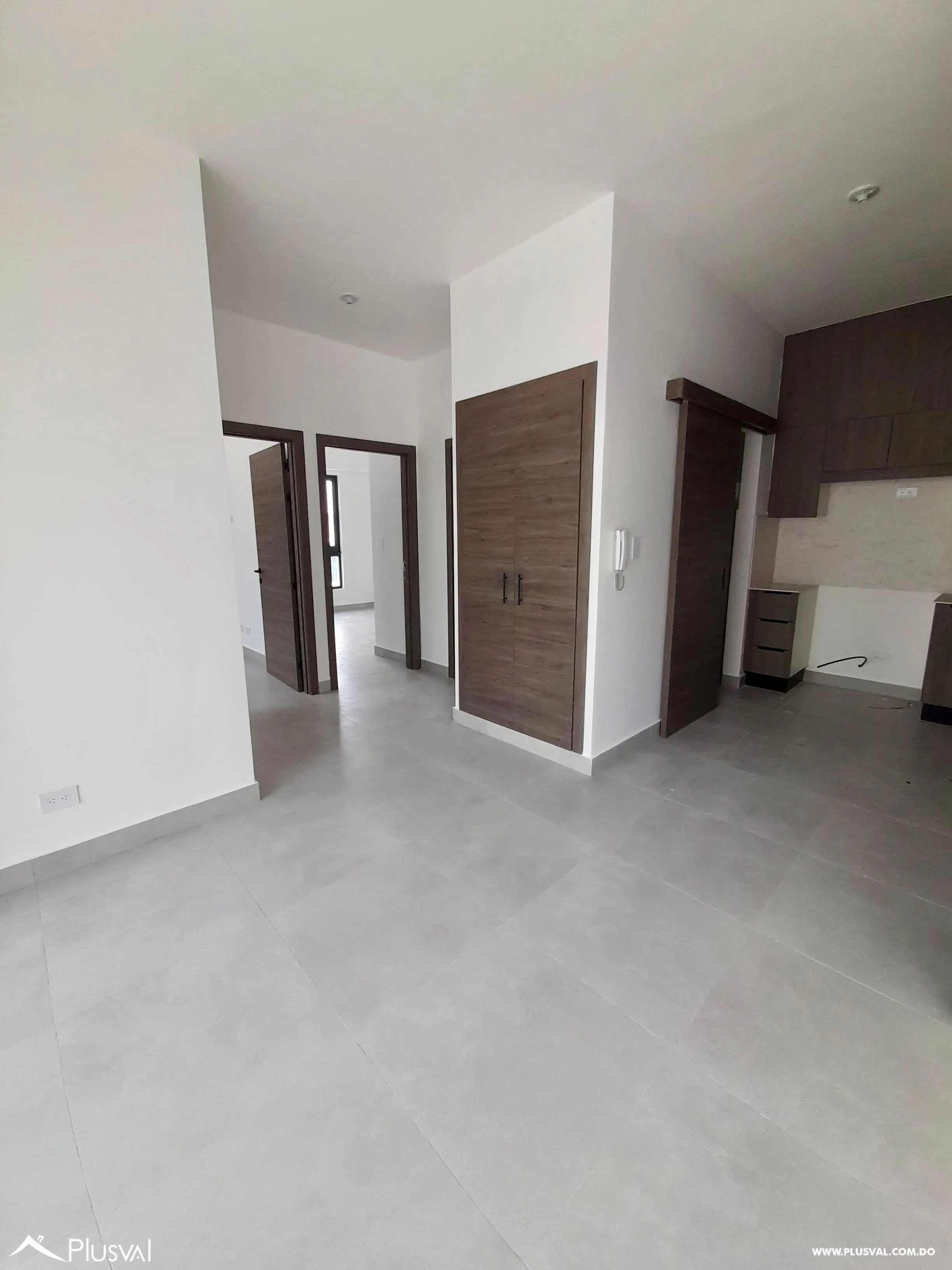 AMPLIO AMPARTAMENTO DE 2 HABITACIONES EN NACO 497365