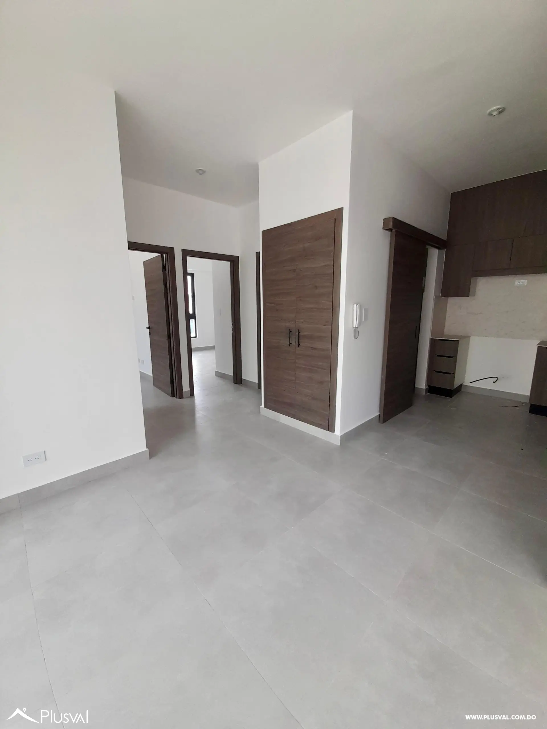 AMPLIO AMPARTAMENTO DE 2 HABITACIONES EN NACO 497365