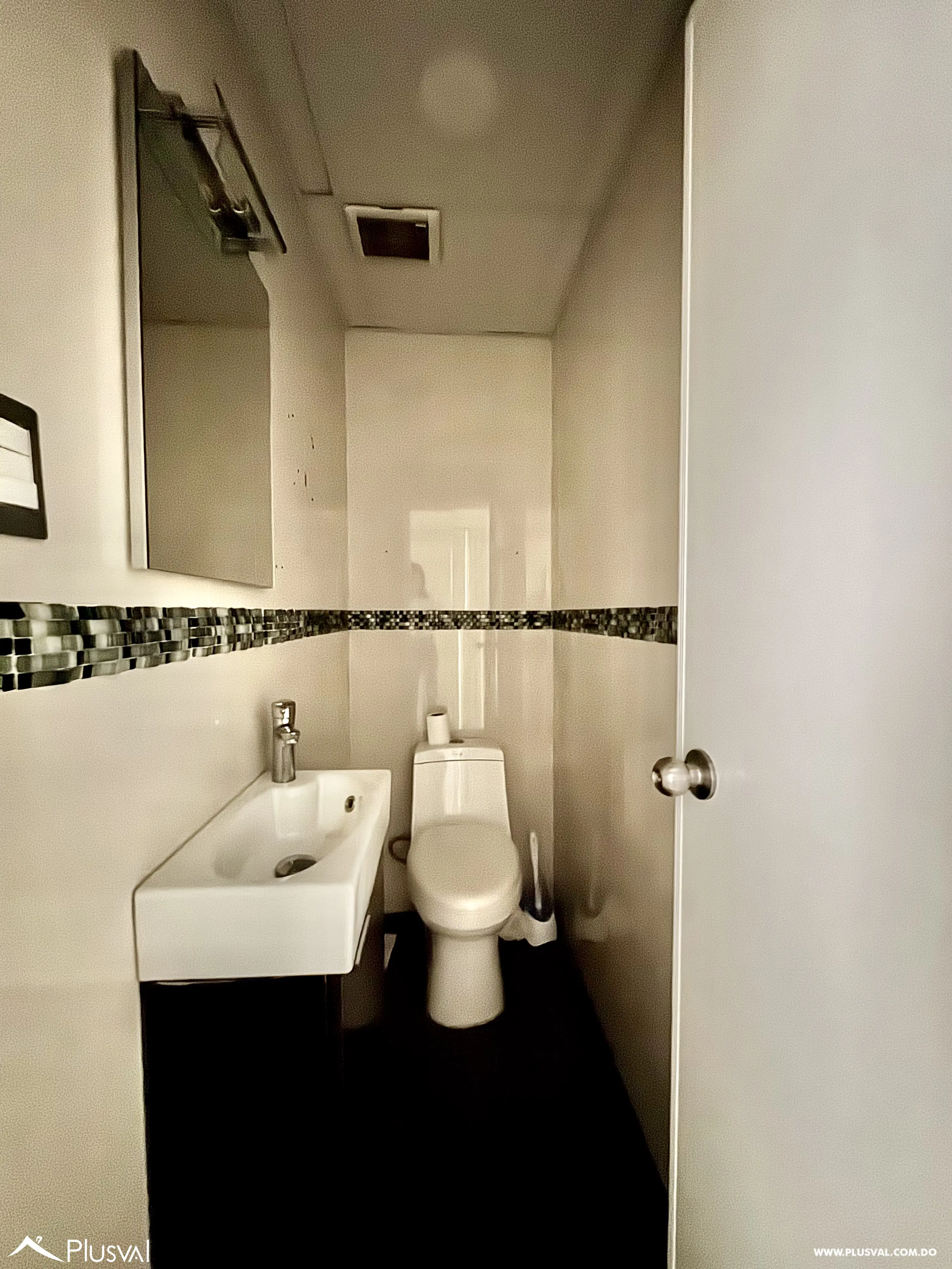 Alquilo Maravilloso Local Comercial en Esquina en Arroyo Hondo Viejo 512867
