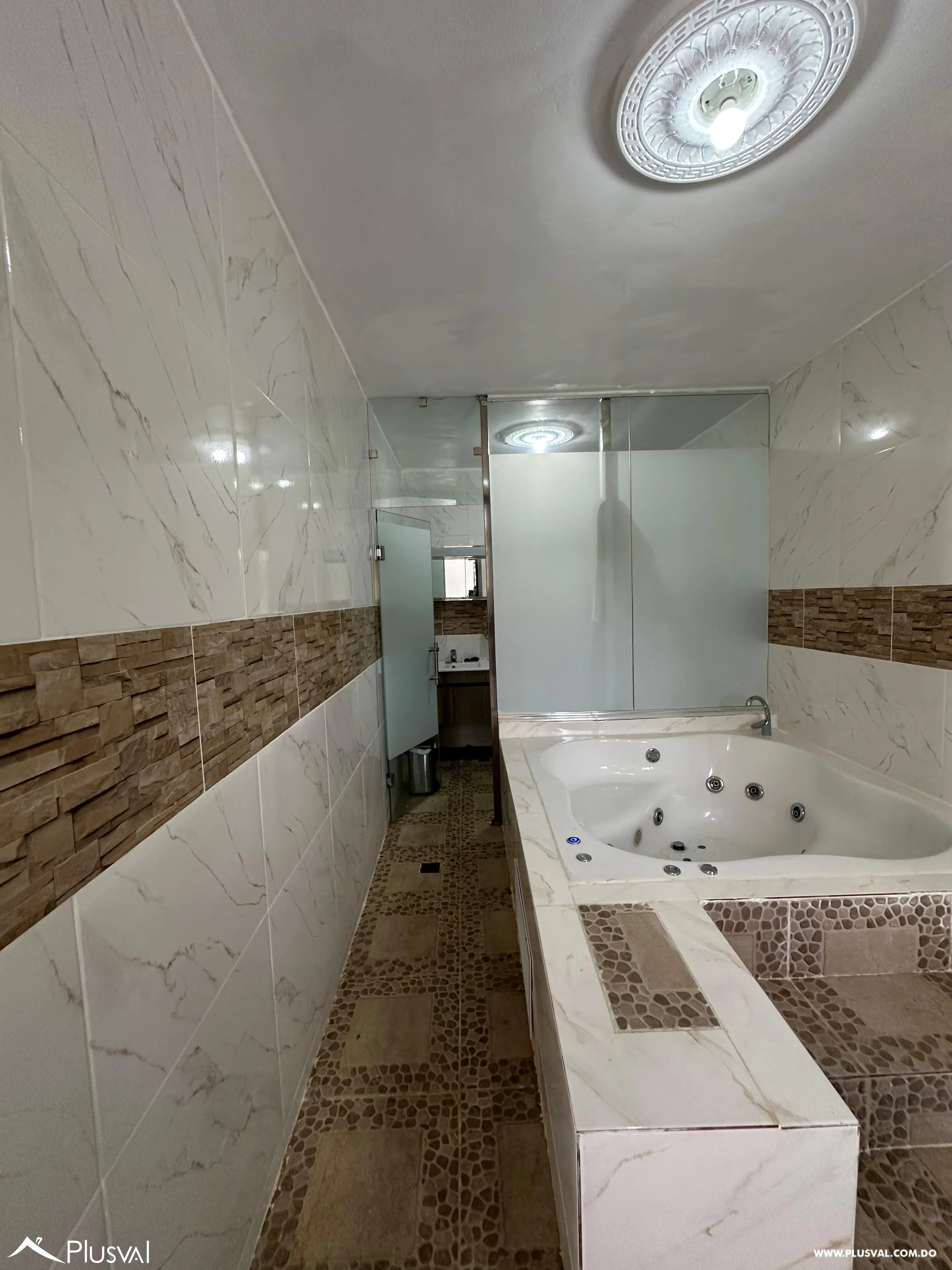 SE VENDE CASA CON EXCELENTE UBICACIÓN 456722