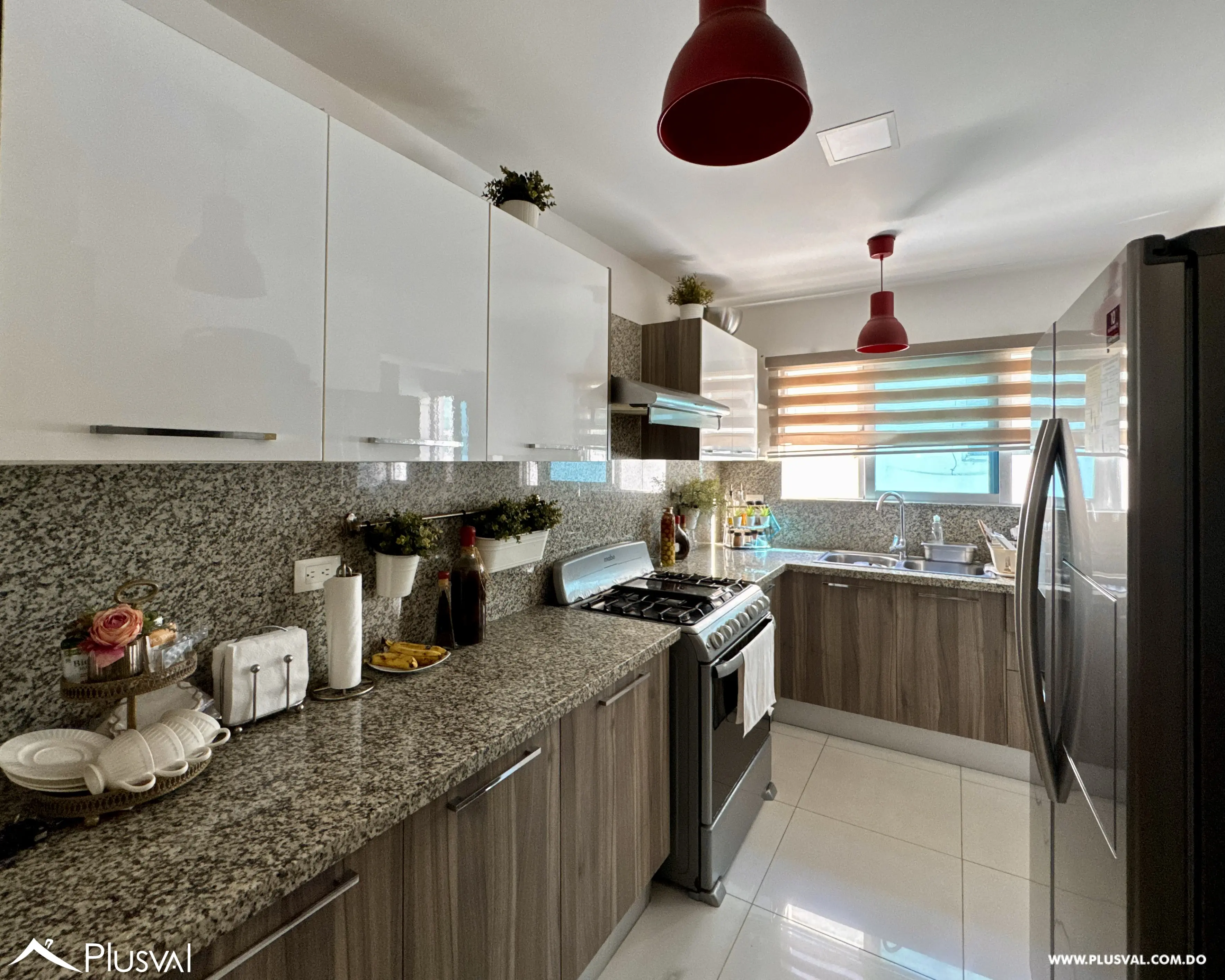 Alquilo apartamento de tres habitaciones en Renacimiento. 484129