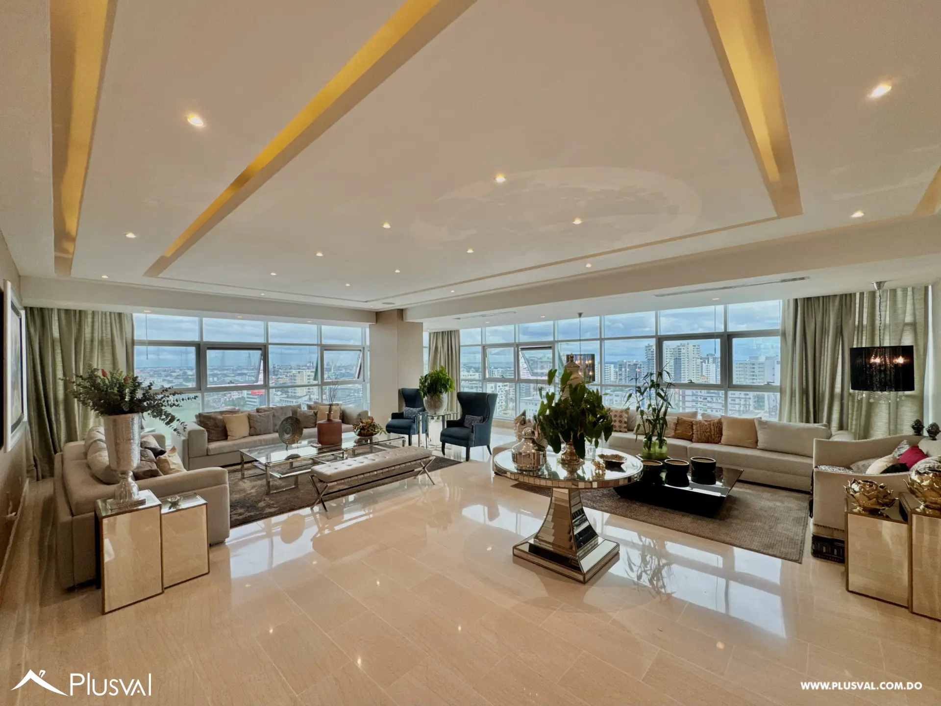 Penthouse en venta de 4 habitaciones en Naco. 485427