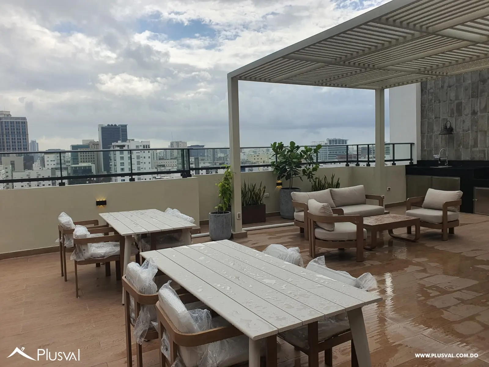 Apartamento en alquiler de 2 habitaciones en Evaristo Morales 497207