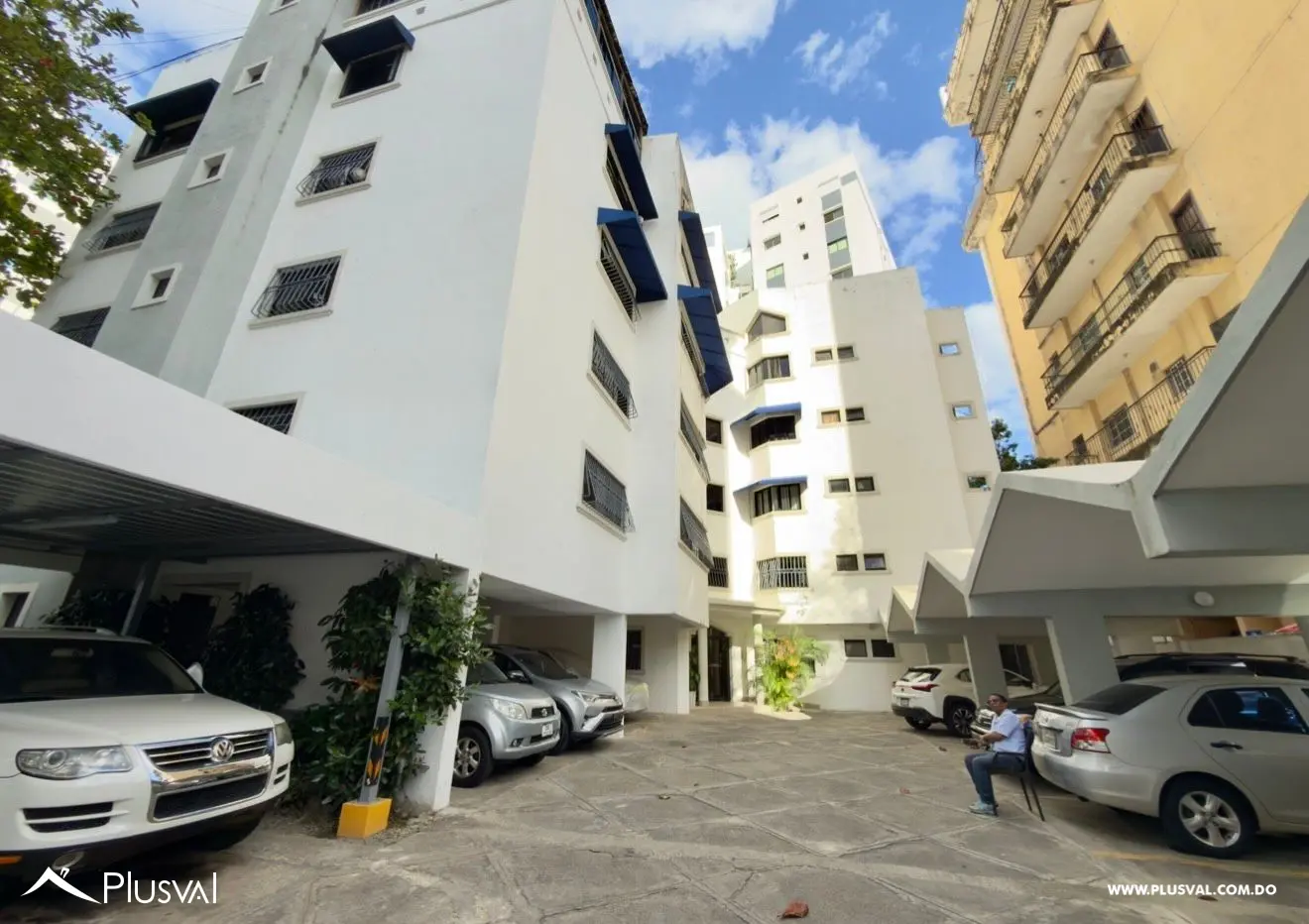 Apartamento en venta en el sector Naco, en primer nivel. 503239