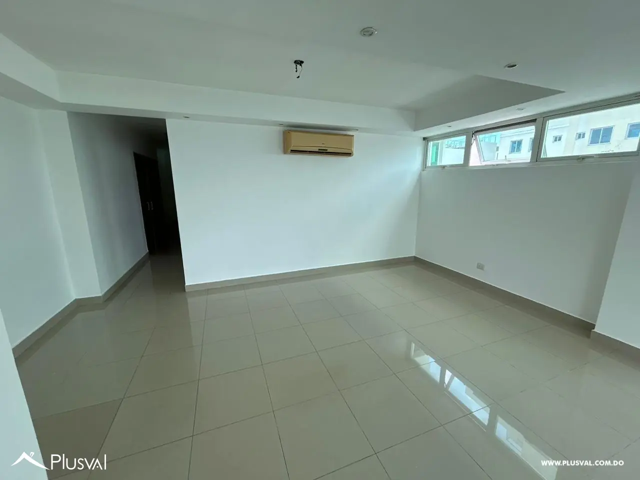 Apartamento en venta, de 3 habitaciones en el  Ens. Paraíso. 507129