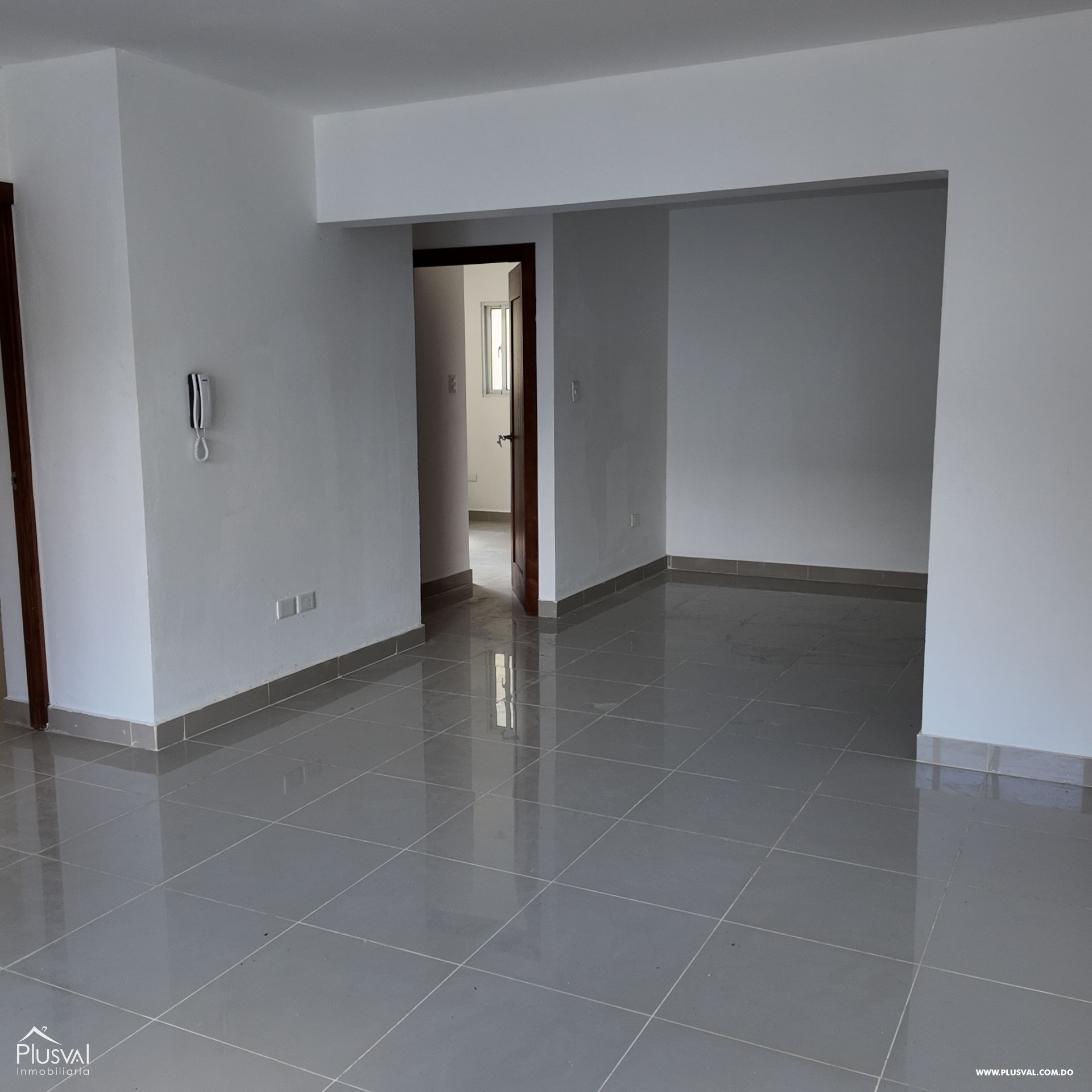 Se vende apartamento en La Vega Tercer nivel con terraza privada 424002