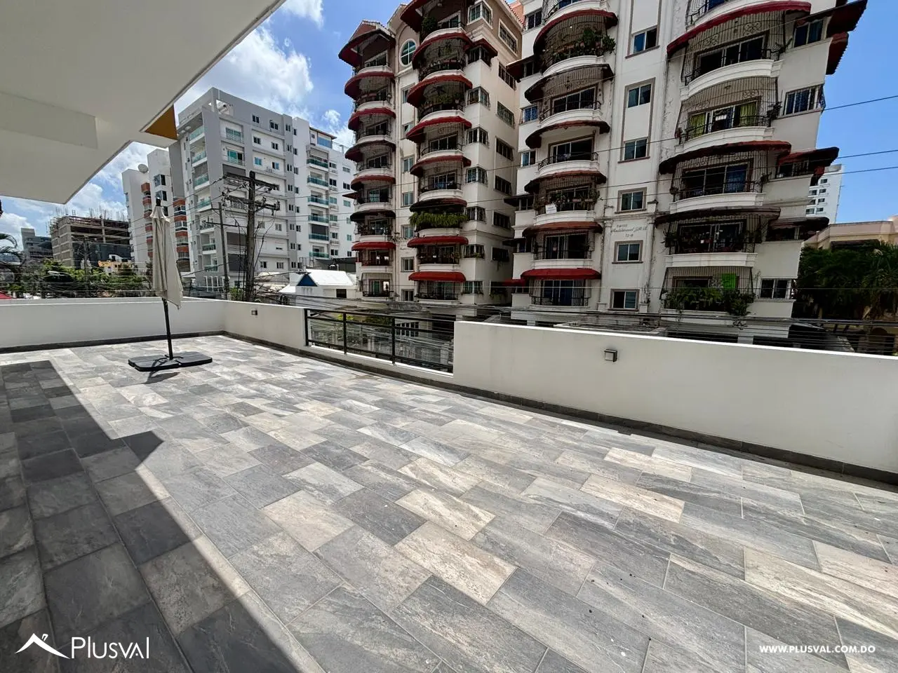 Lindo y acogedor apartamento en alquiler en buena zona de Evaristo Morales 455775