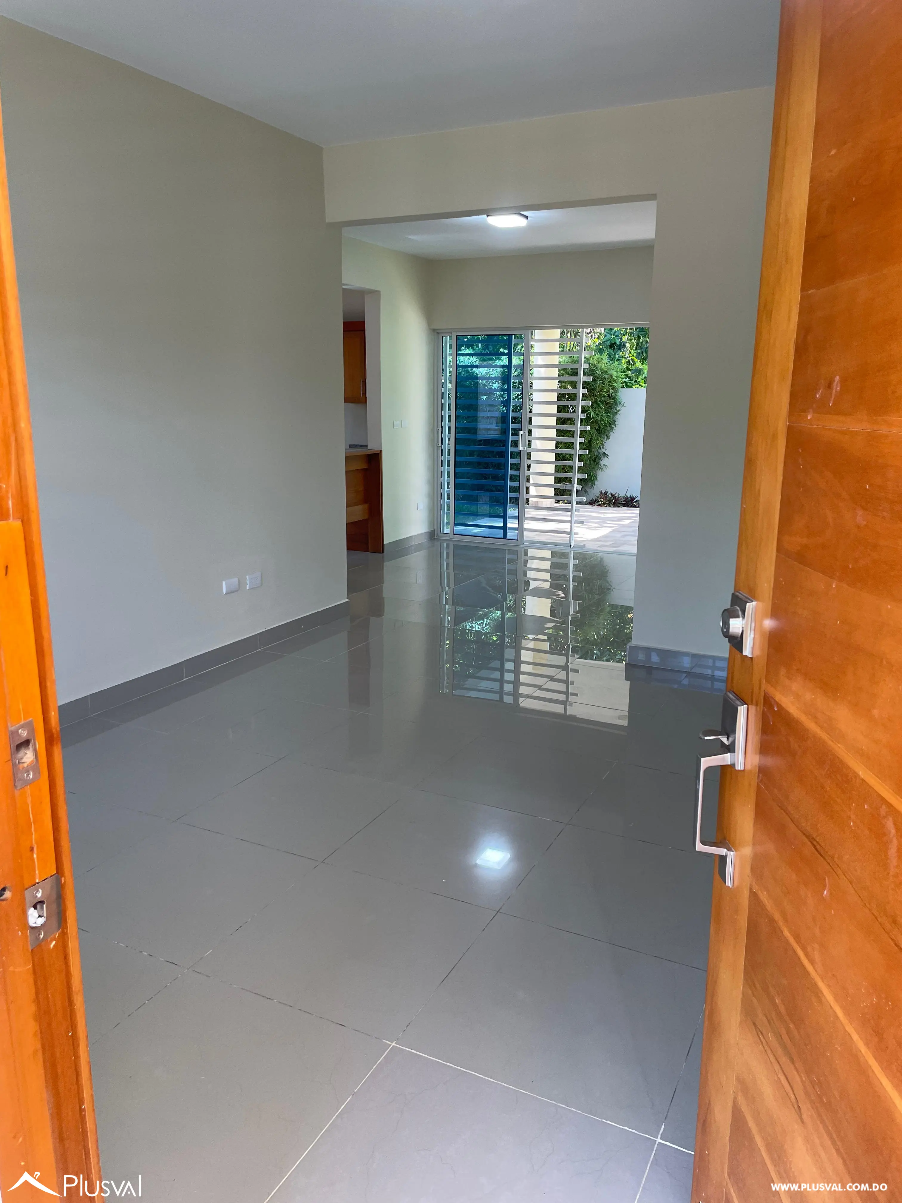 Casa en La Vega con 3 habitaciones más cuarto de servicio 454805