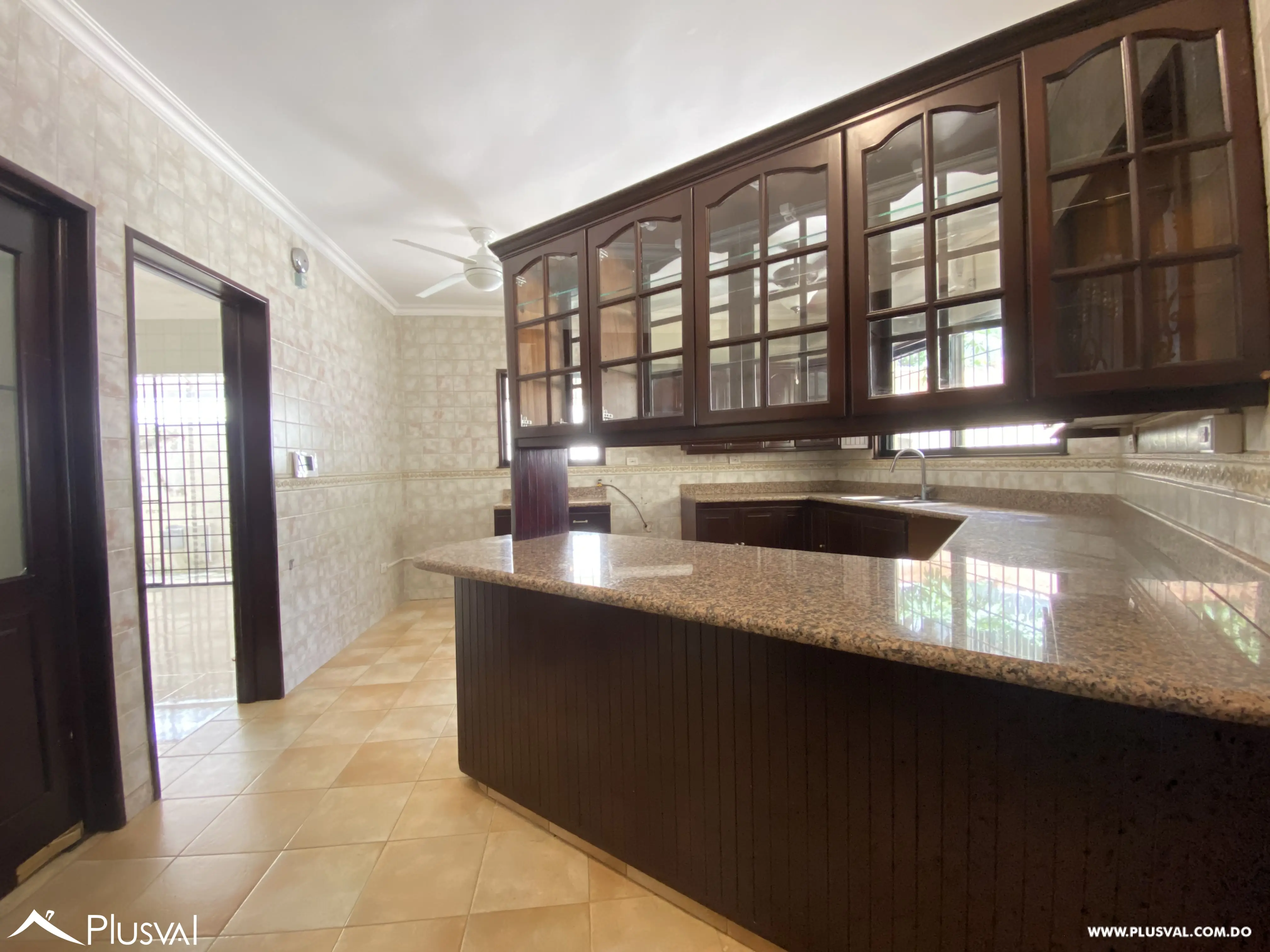 Alquilo Excelente Casa Residencial en Las Praderas 455471