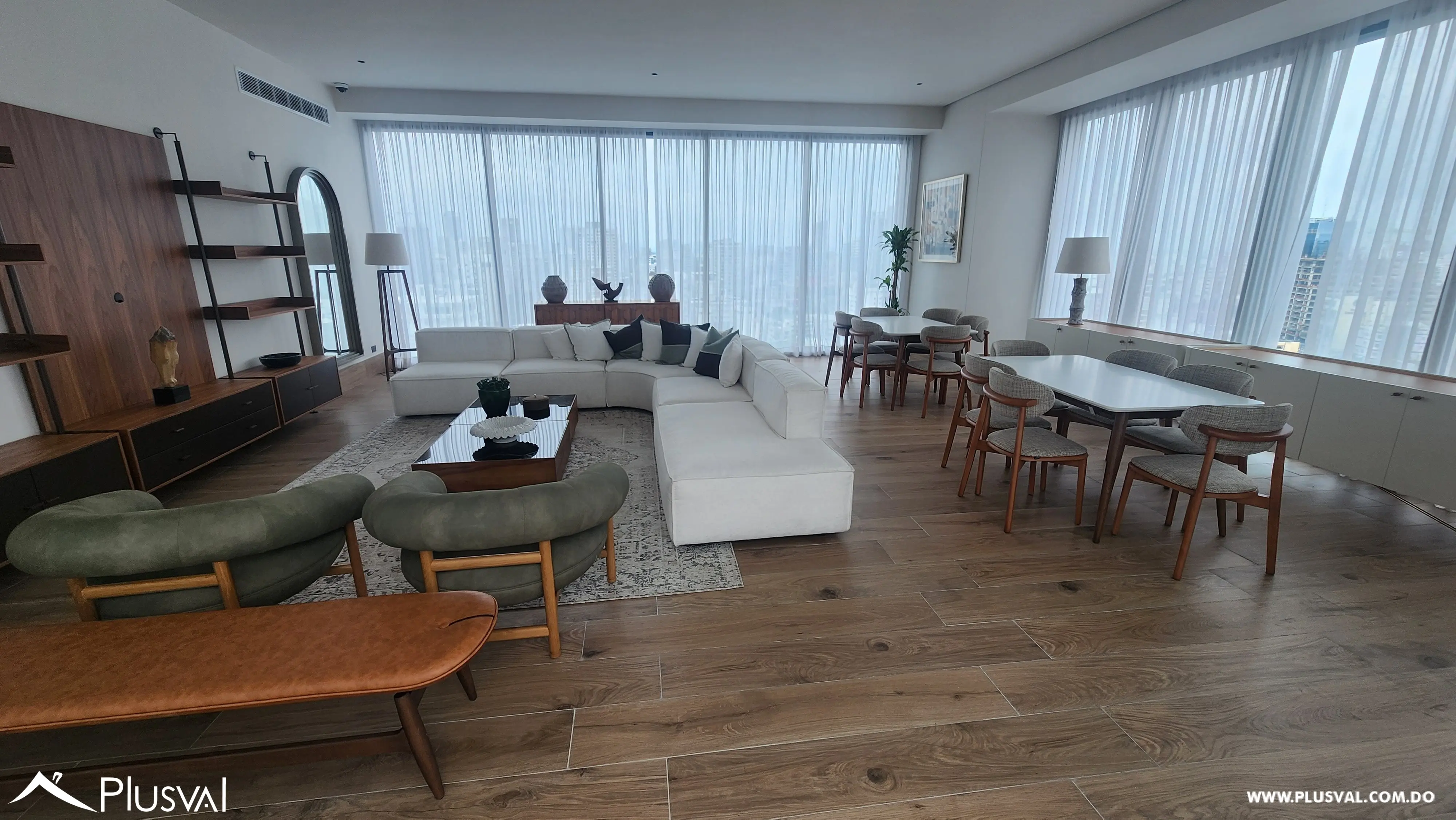 Se alquila 1 habitacion en Piantini. 469476