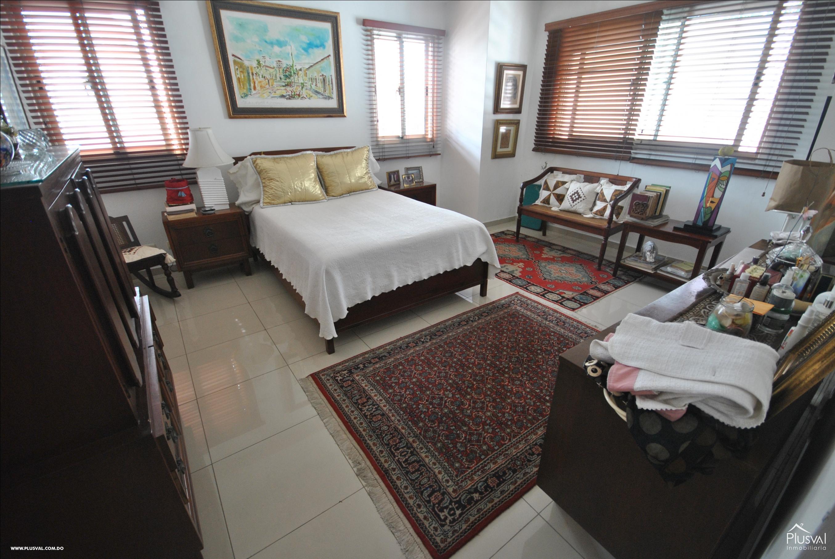 Apartamento en venta, Evaristo Morales. 71745