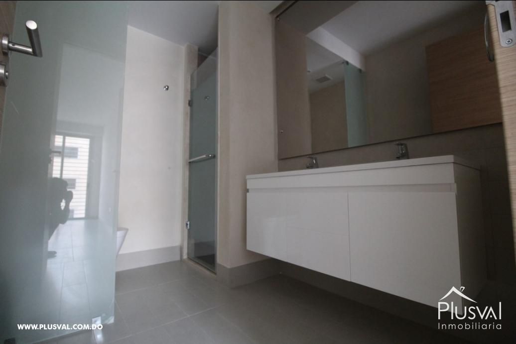 Apartamento en alquiler en Evaristo Morales 81351