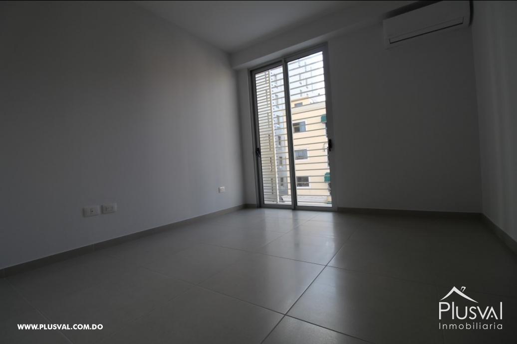 Apartamento en alquiler en Evaristo Morales 81348