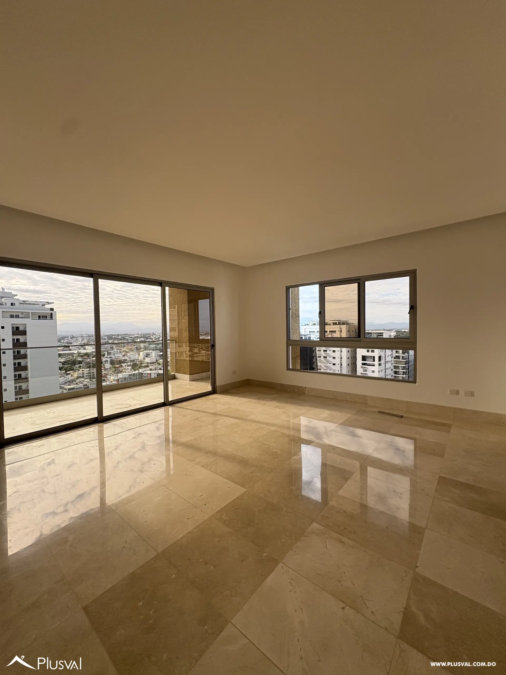 Excelente PH en venta en Paraíso de 4 habitaciones, Terraza privada y balcon. 488781