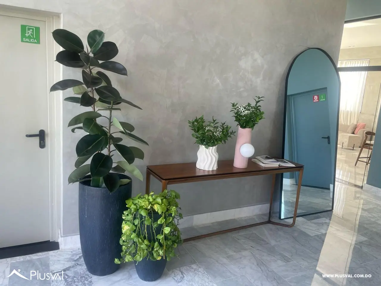 Apartamento en alquiler con estilo moderno y excelente ubicación en bella vista. 464555