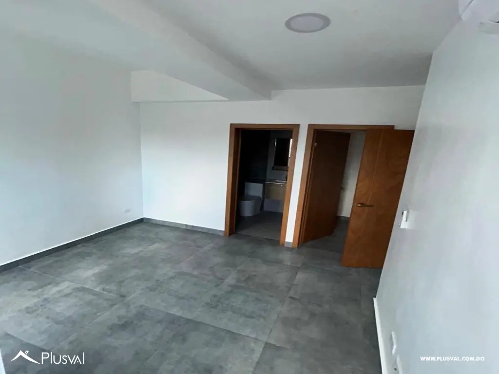 Apartamento en alquiler en Evaristo Morales 528382