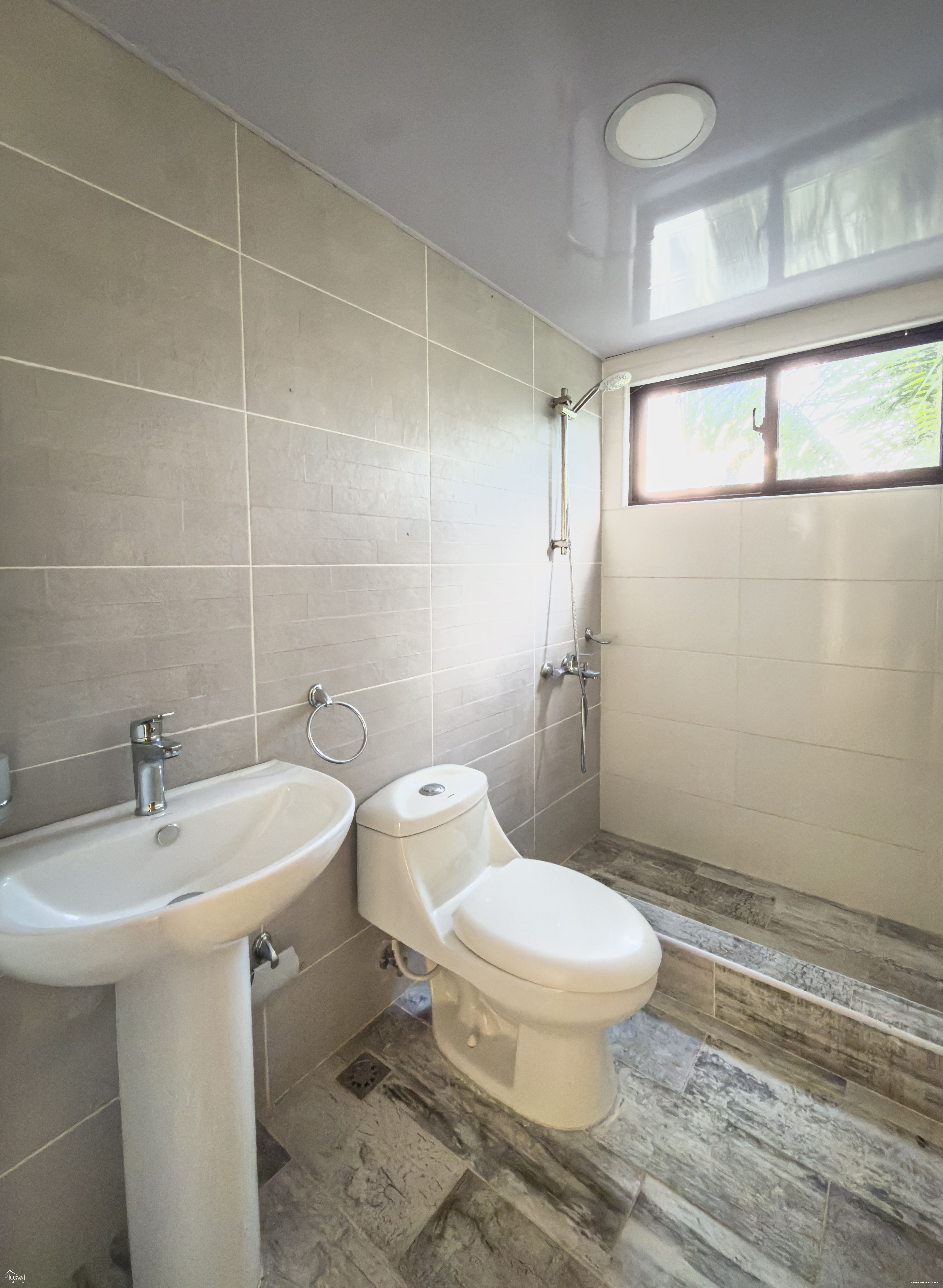 Apartamento en Venta en Santo Domingo Este con 3 Habitaciones + 1 parqueo 476164