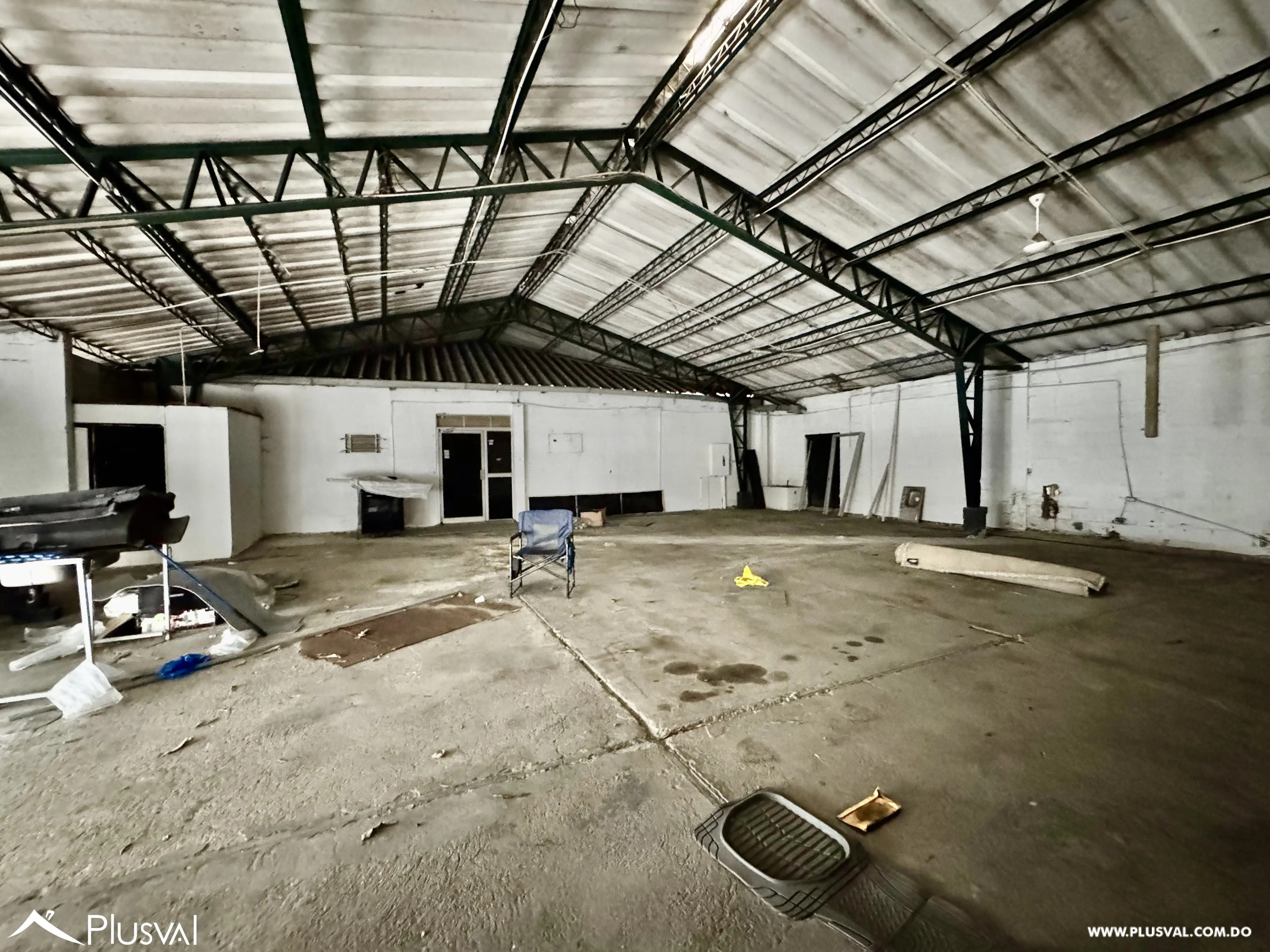 Alquilo Maravillosa Nave de 215 Mt2 en La Av. Isabel Aguiar 482798