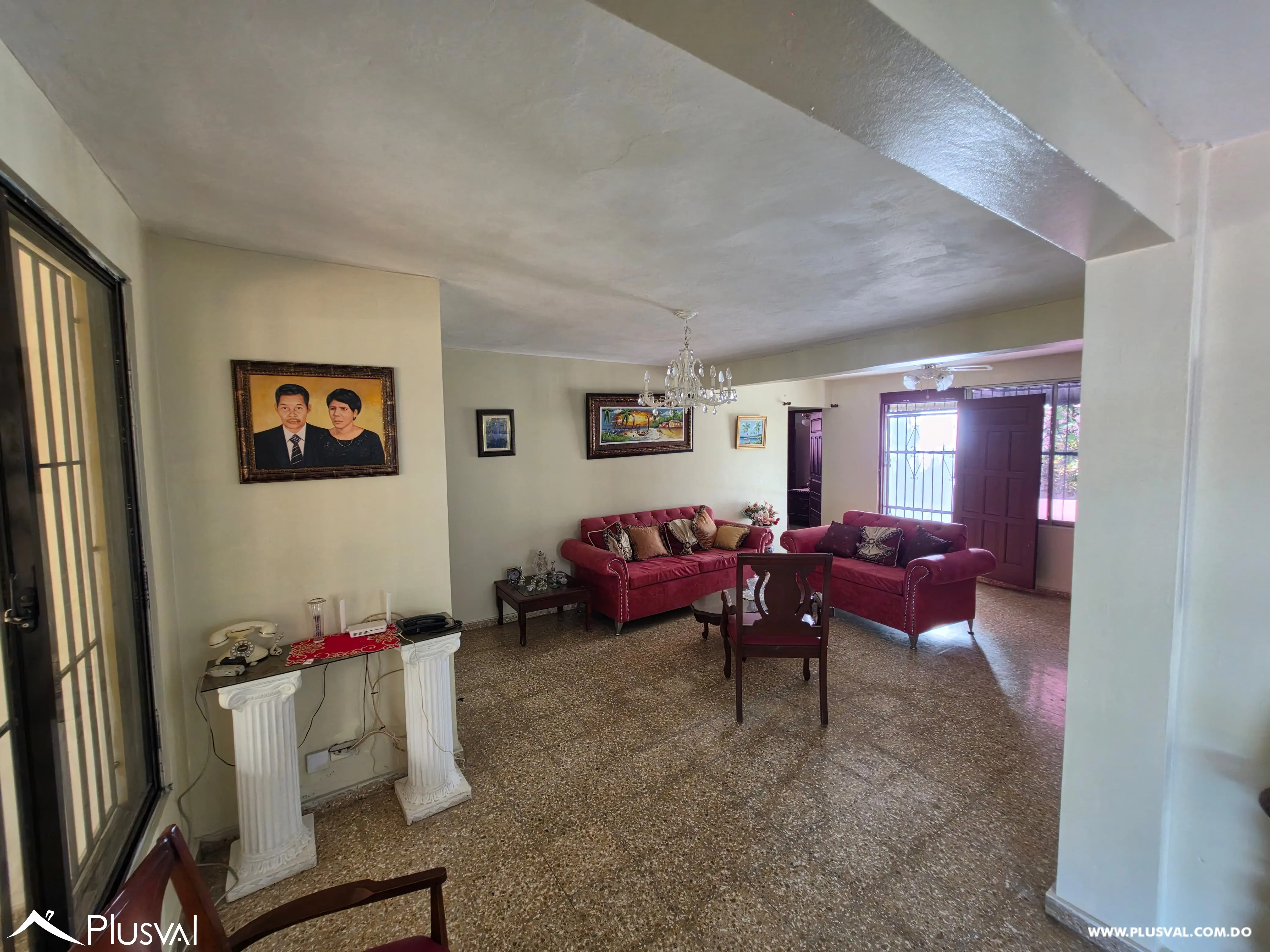 Casa en Venta con Gran Potencial Comercial Próxima a Sabana Larga en Ensanche Ozama 499361