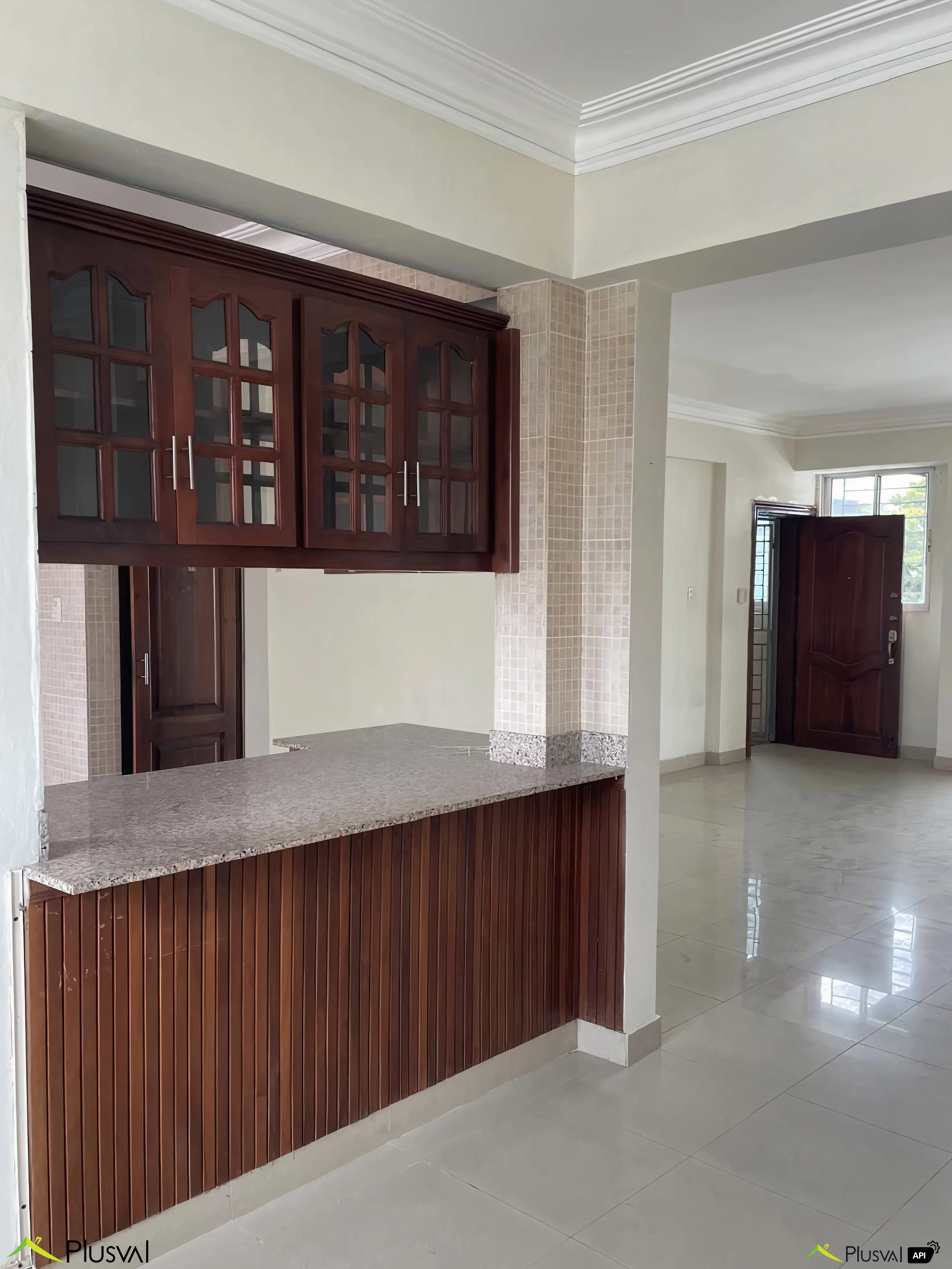 Alquilo amplio apartamento de dos habitaciones en El Millón 450885