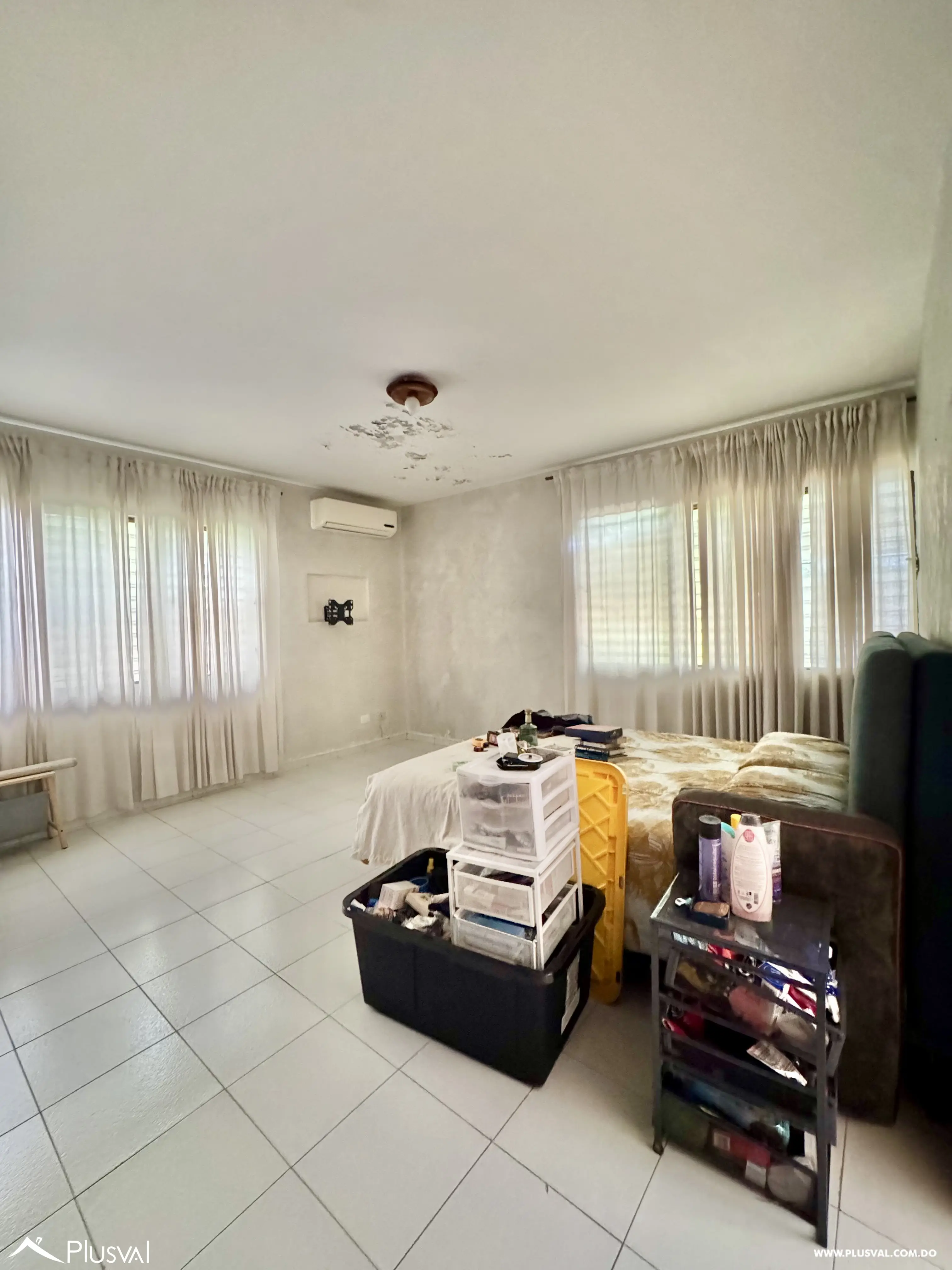 Vendo Maravillosa Casa de 2 Niveles en Los Cacicazgos 519186