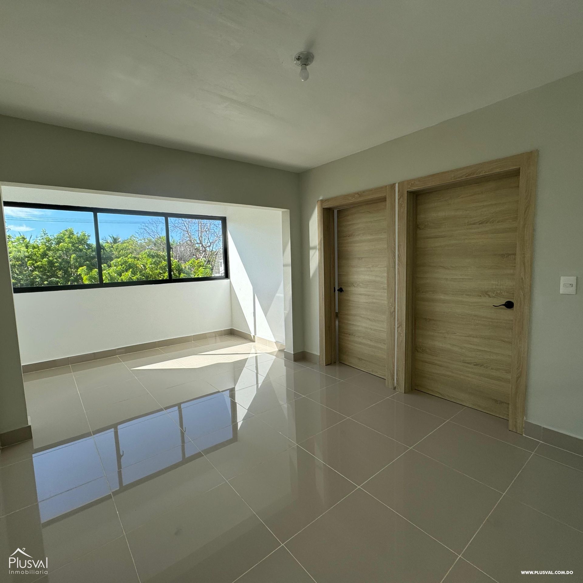 Villa de dos niveles con Piscina en venta ubicada en el corazón de Cabarete, a pocos minutos de la playa 385514