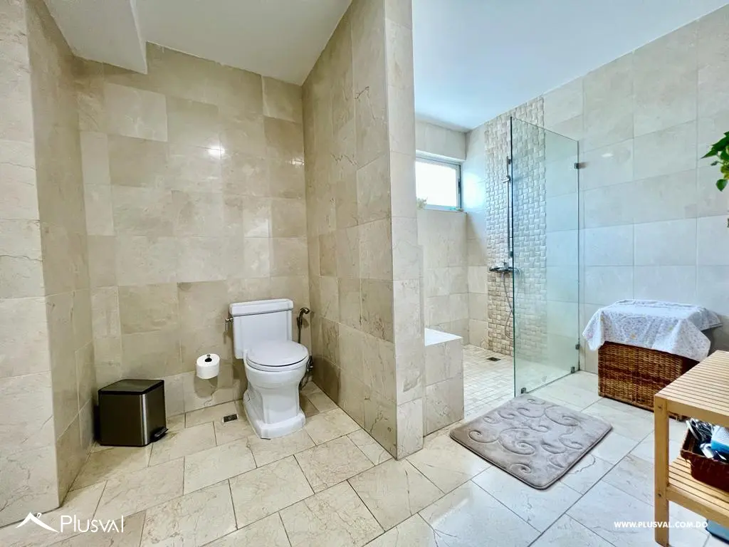 Excelente PH de 3 niveles en venta en una de las zonas mas tranquilas de Naco 492596