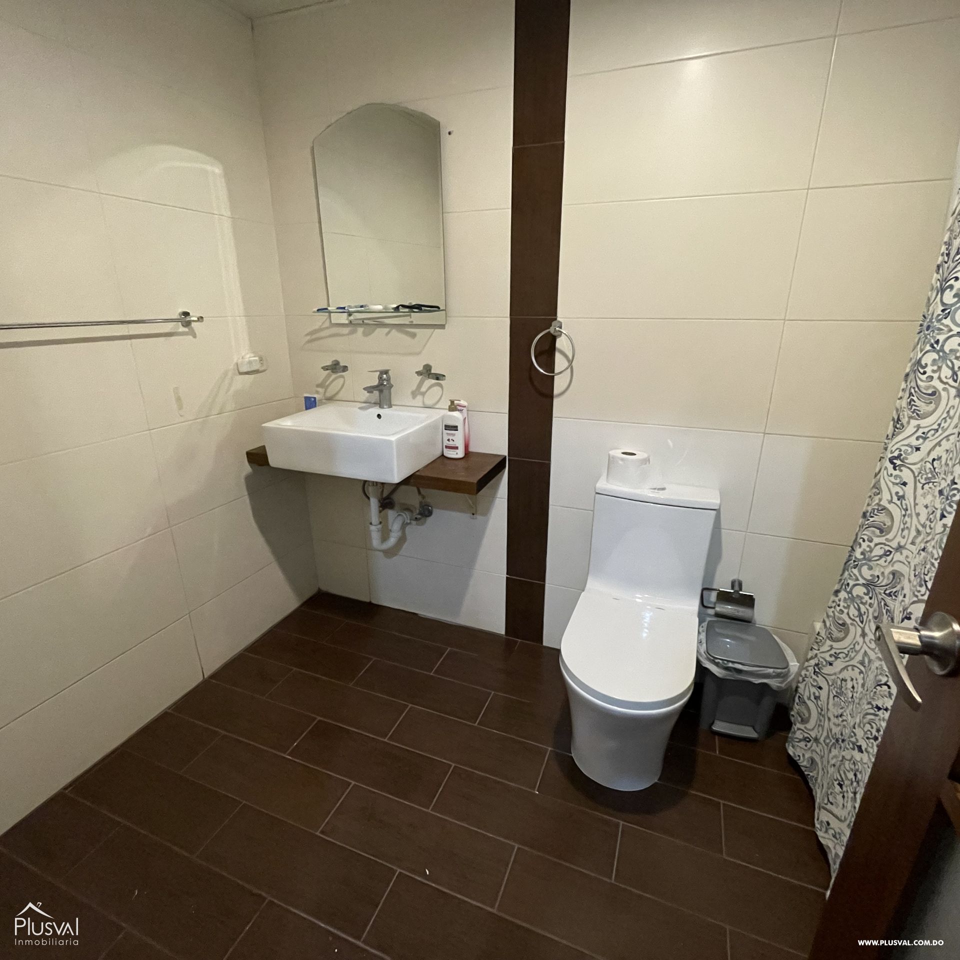 Apartamento en Alquiler en Evaristo Morales 256234