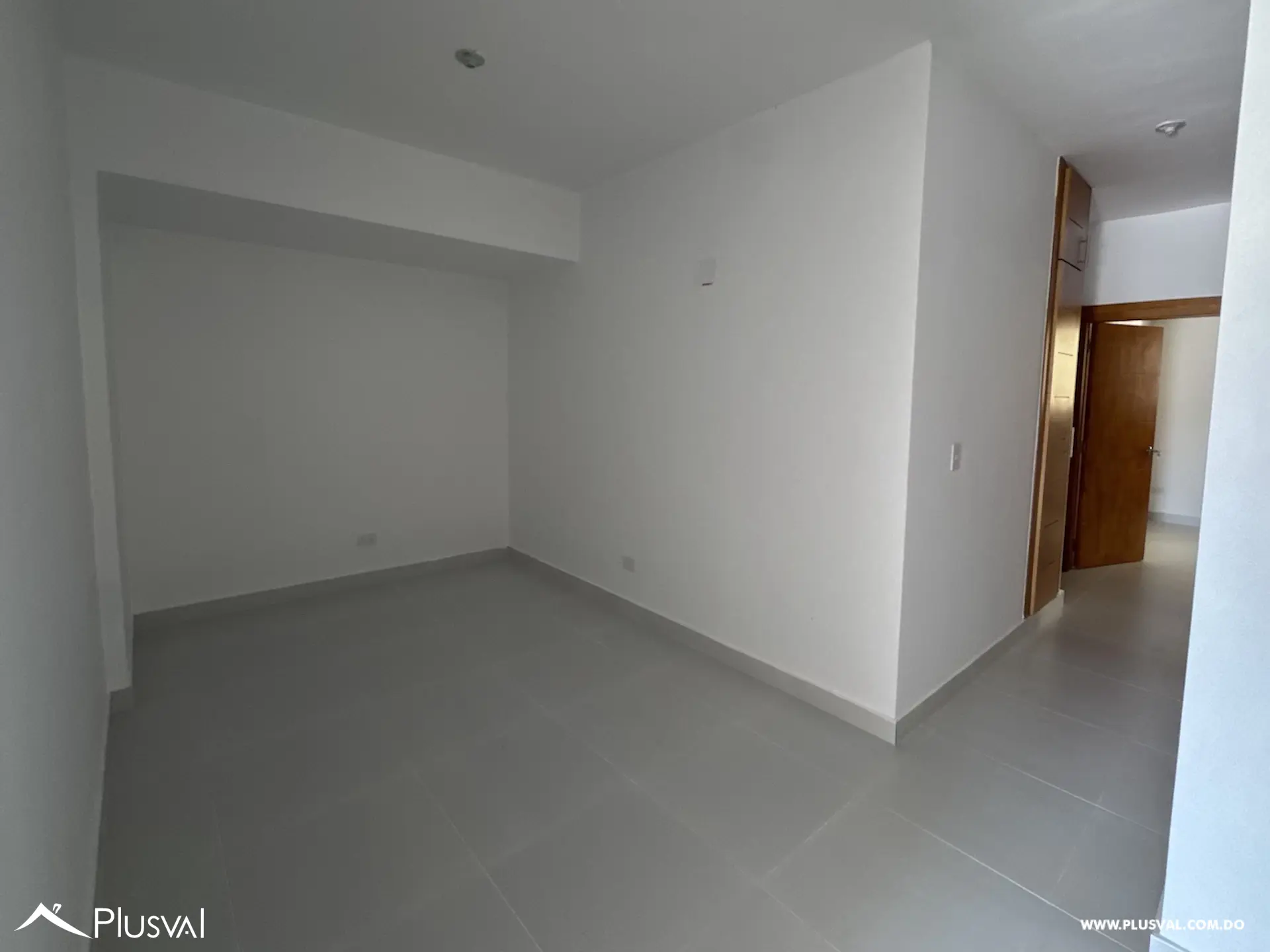 Apartamento en venta de 3 habitaciones mas terraza en Mirador Norte 492827