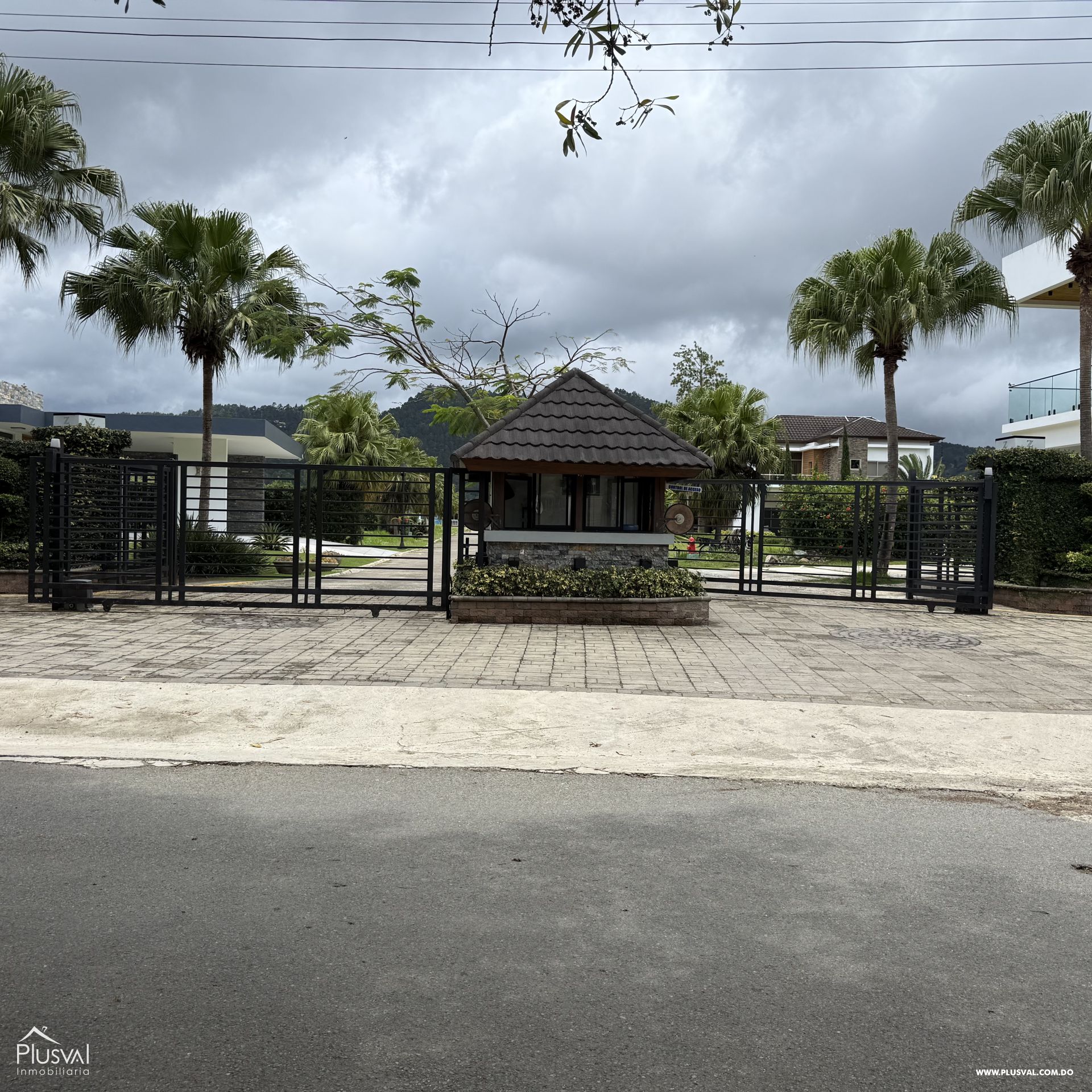 Invierte en Exclusividad: Solar en la Urbanización mas deseada de Jarabacoa 444143