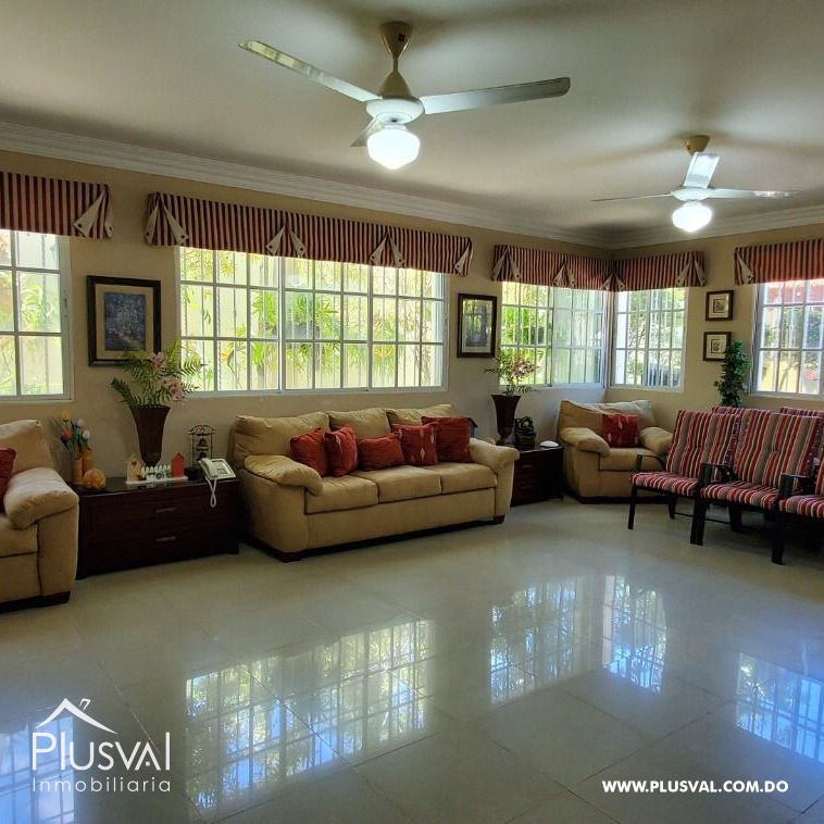 Casa en Venta en El Ducado. 304206