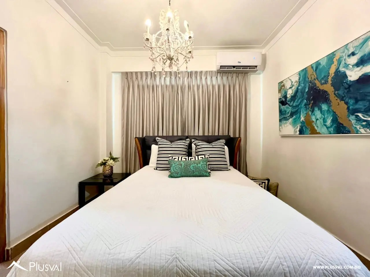 Apartamento en venta en Renacimiento de 2 habitaciones, ascensor y planta eléctrica 492658