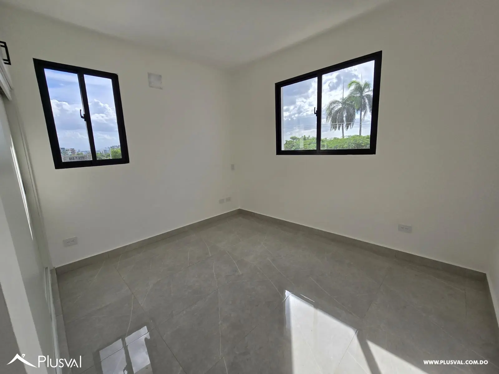 Comodo y Amplio Apartamento en Venta Ubicado en Los Laureles 526776
