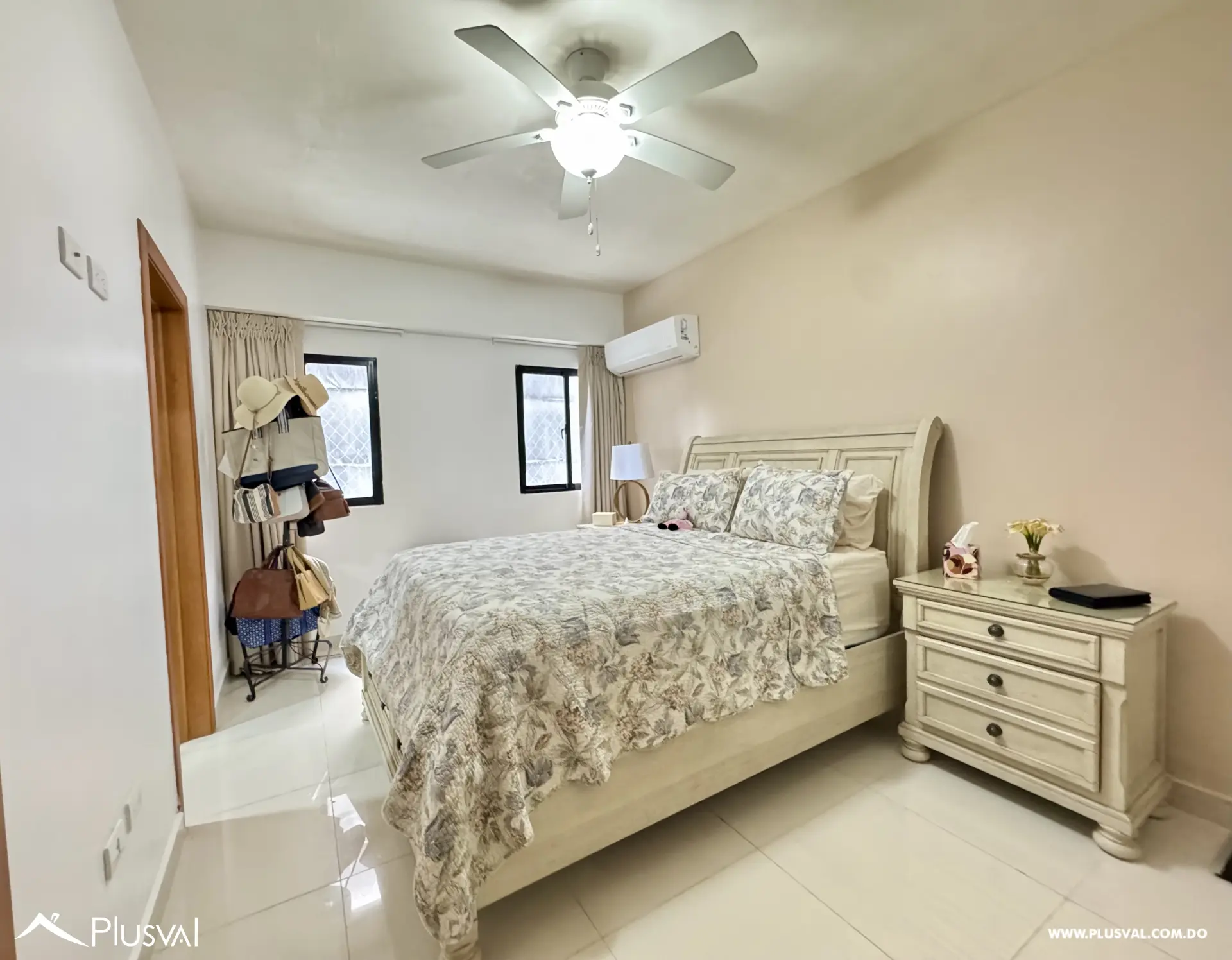 Alquilo Maravilloso Apartamento en el Corazón de Evaristo Morales 504184