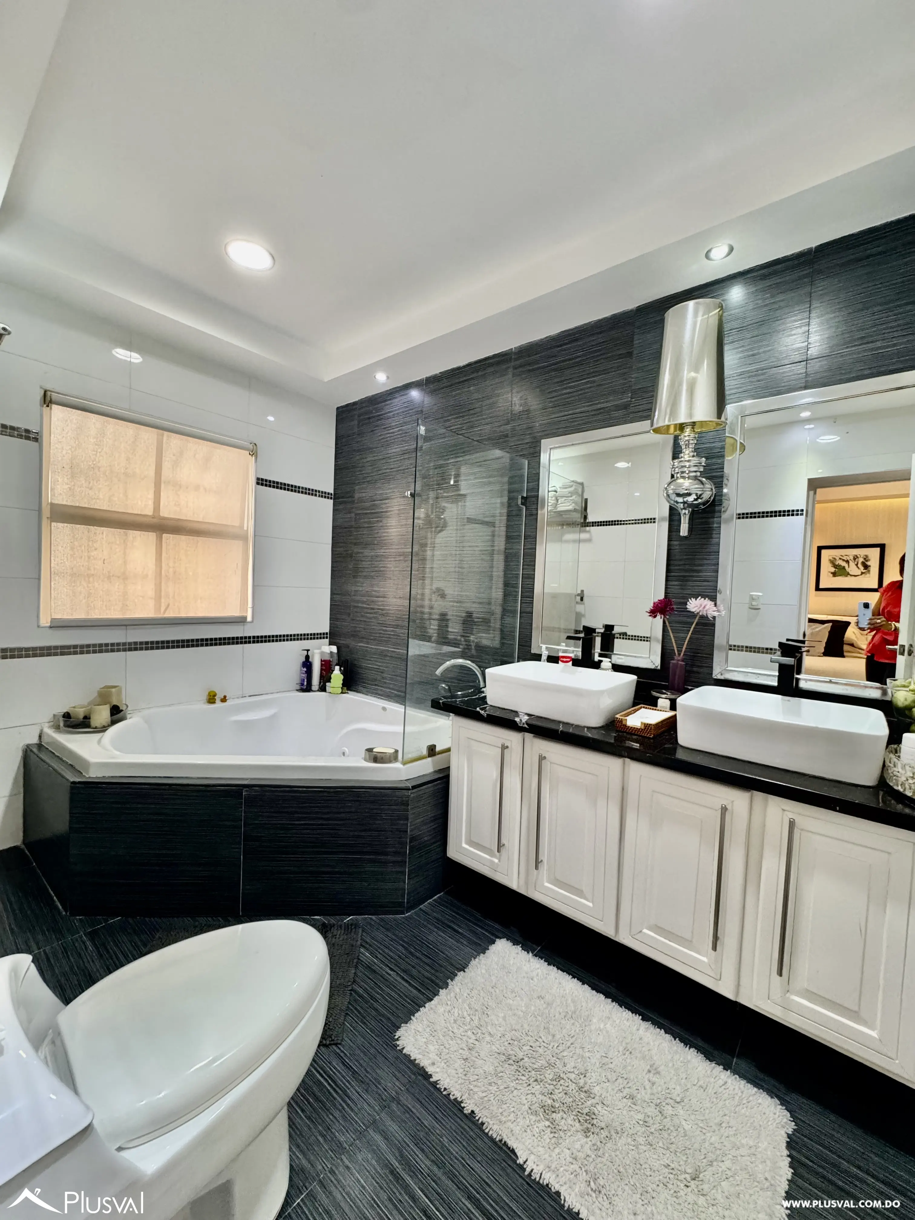 Alquilo Maravilloso y Amplio Apto. en el Corazon de Naco 498802