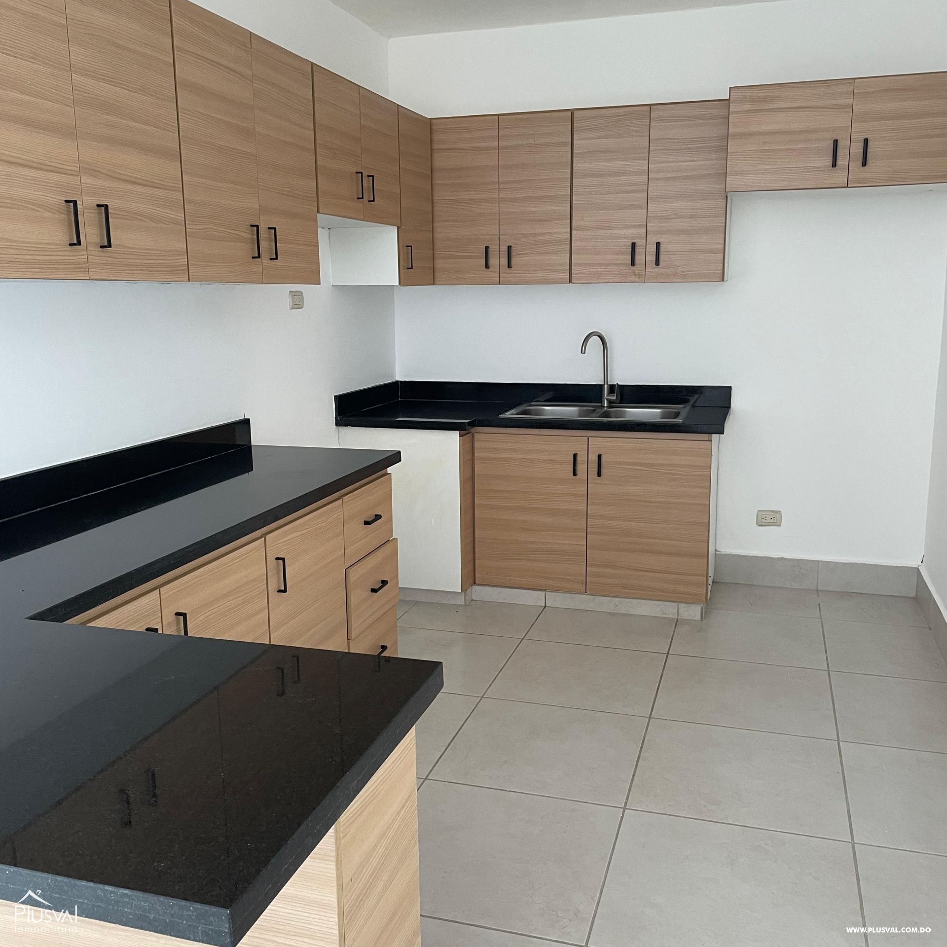 Apartamento Primer Nivel en Venta en La Vega 353304