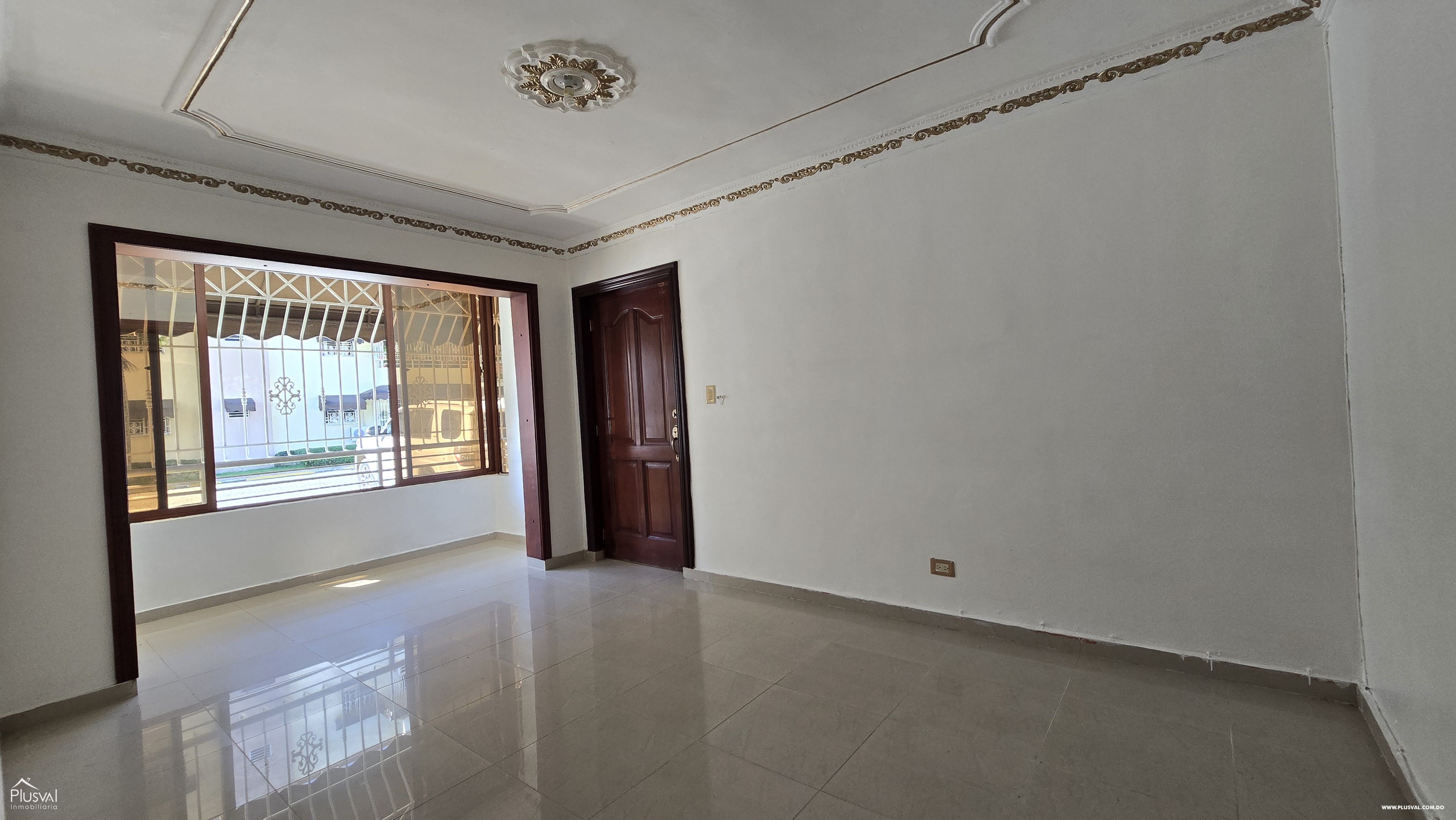 Buscas para vivir un apartamento amplio en una zona tranquila? Esta es tu oportunidad. 459421