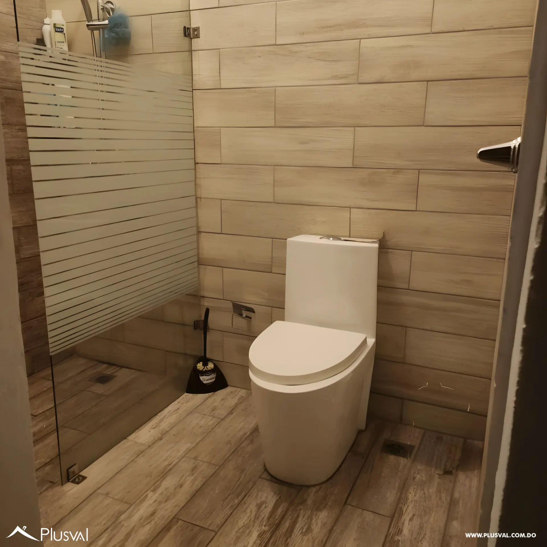 Casa comercial en venta en el Cacique con lavandería en funcionamiento. 522336