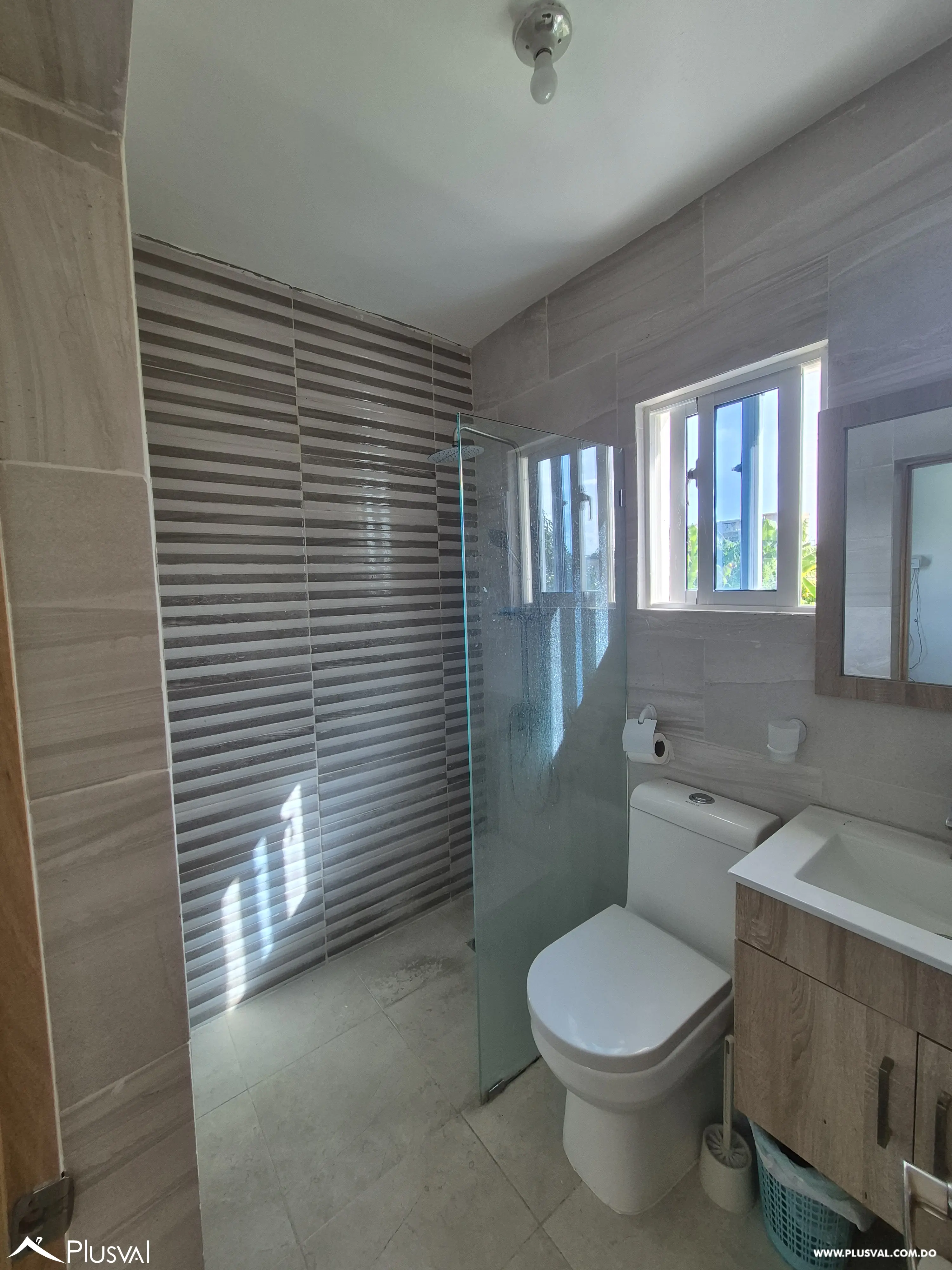 ESPACIOSA CASA EN VENTA EN REPUBLICA COLOMBIA EN RESIDENCIAL CERRADO 460261
