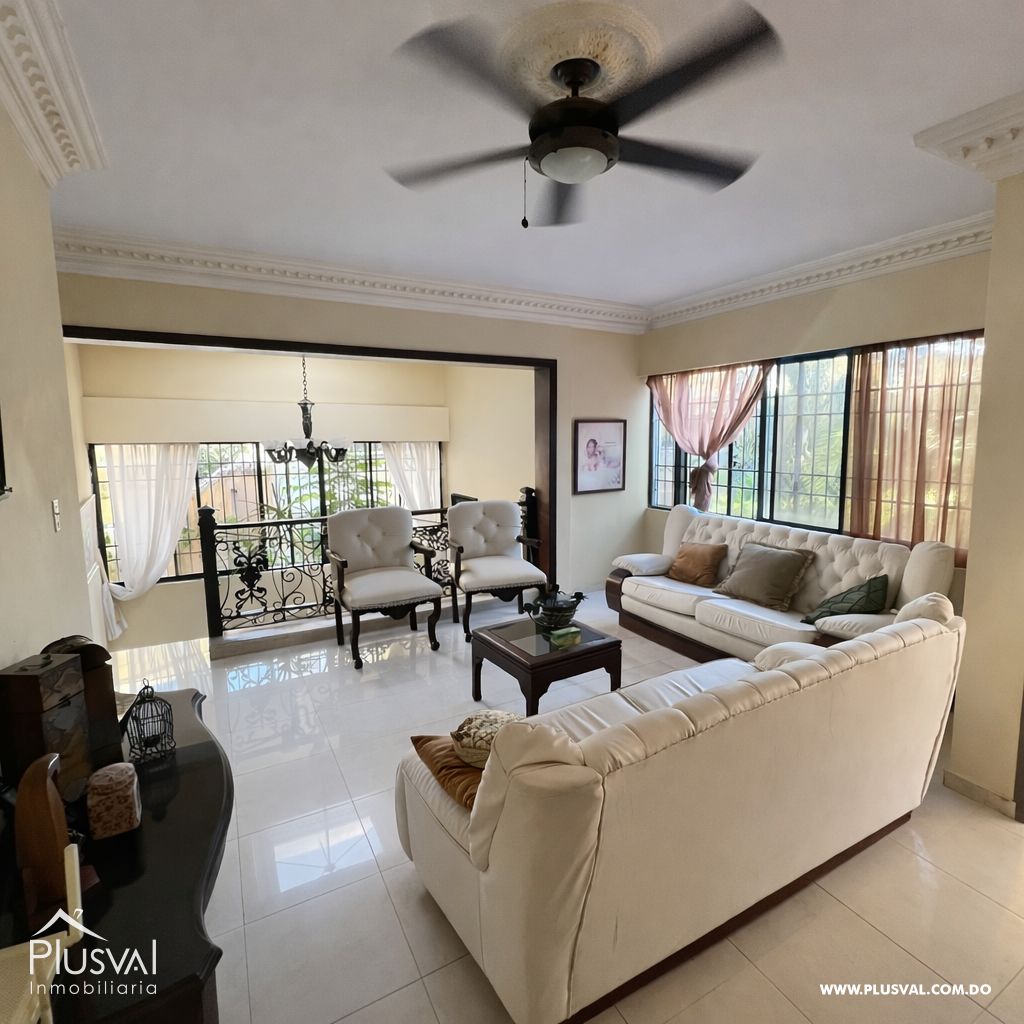 Casa moderna de 3 niveles con terraza y jacuzzi 487527