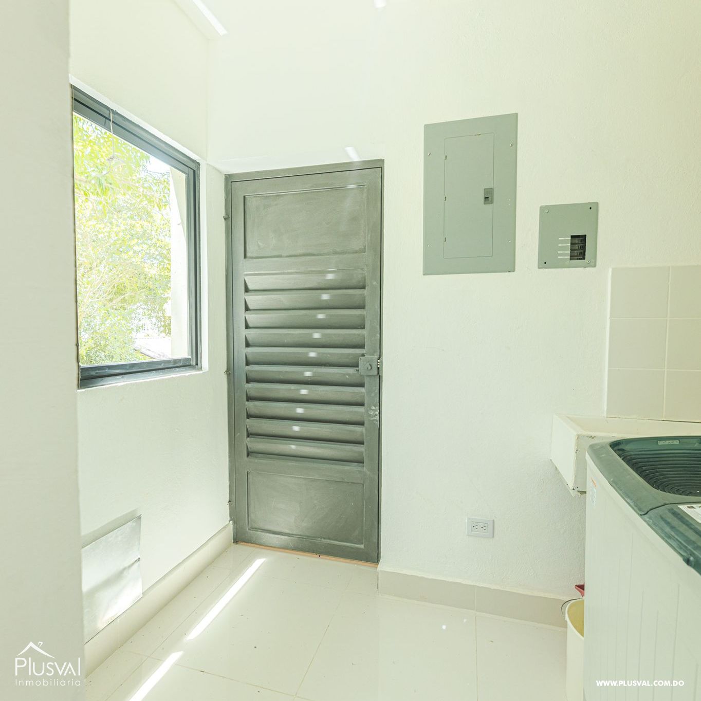 Exclusivo Apartamento Amueblado de 3 Habitaciones 245021