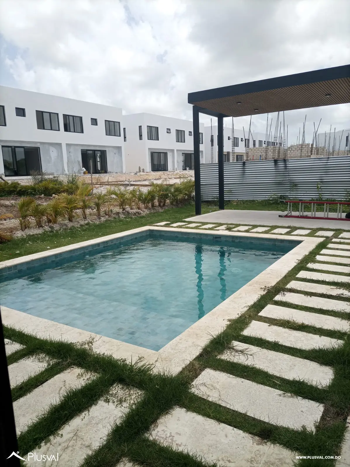 Propiedad en Venta de 3 Habitaciones en Calle Guayacán, Vista Cana 532770