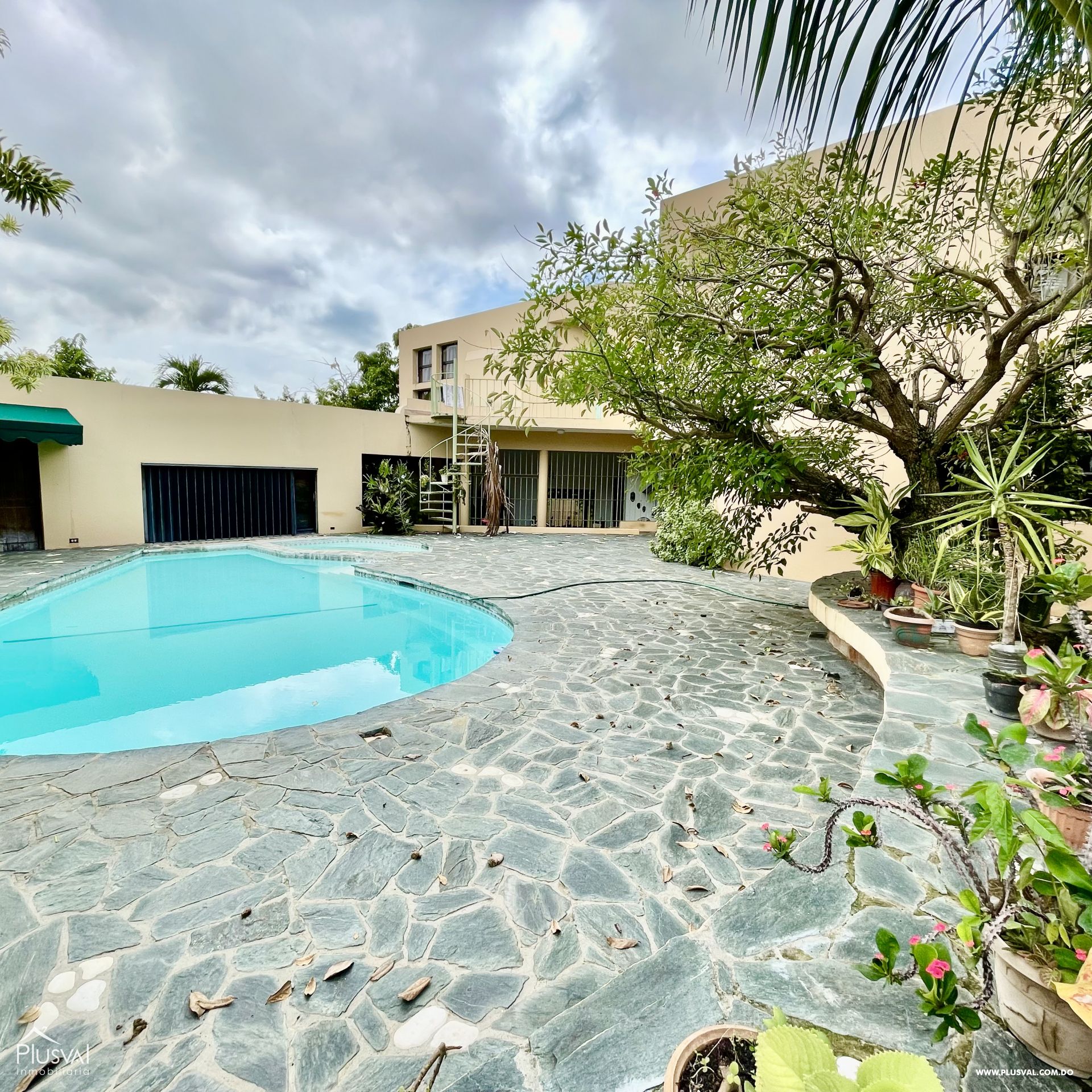 Casa con Patio en Venta en Los Ríos 196590