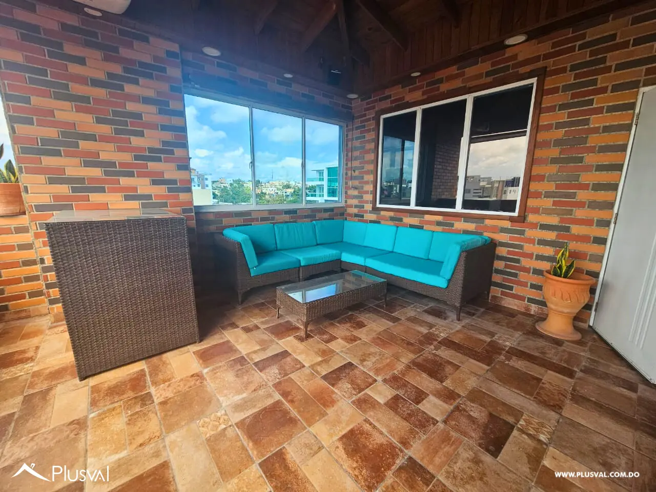 Apartamento de 3 habitaciones con terraza privada en los Corales 470986