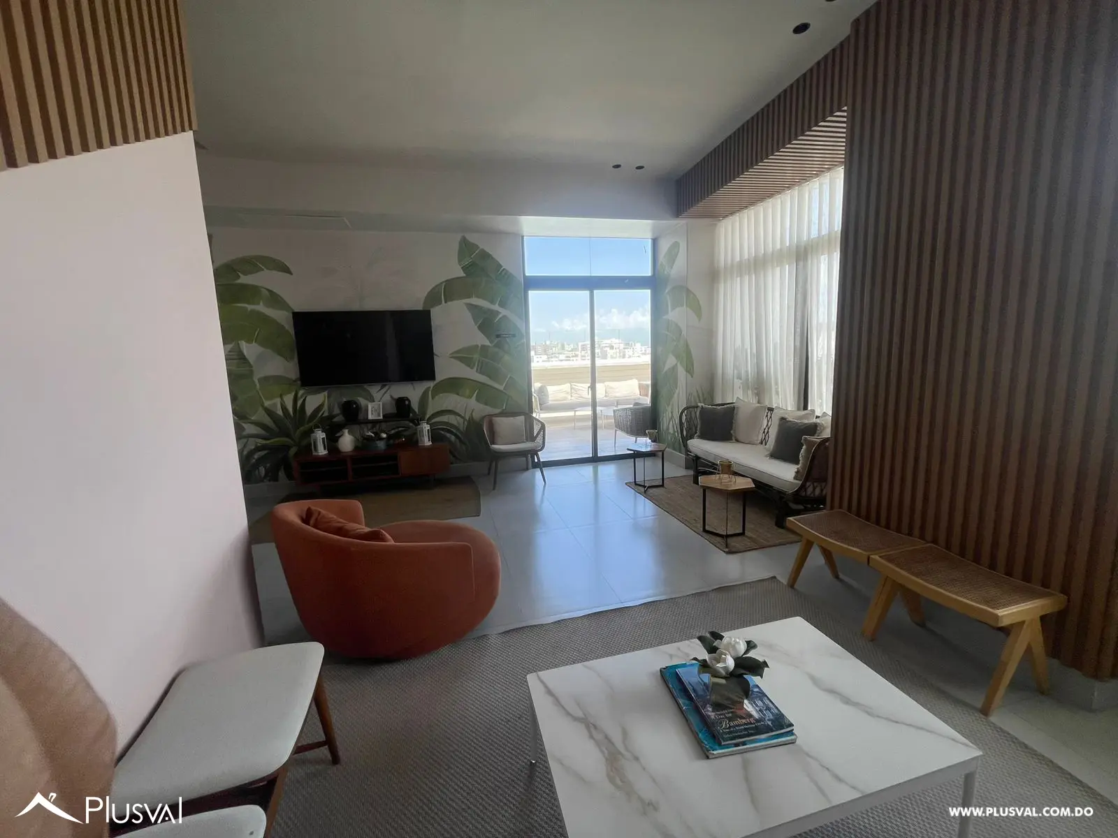 Amplio Penthouse en venta en Evaristo Morales 464426