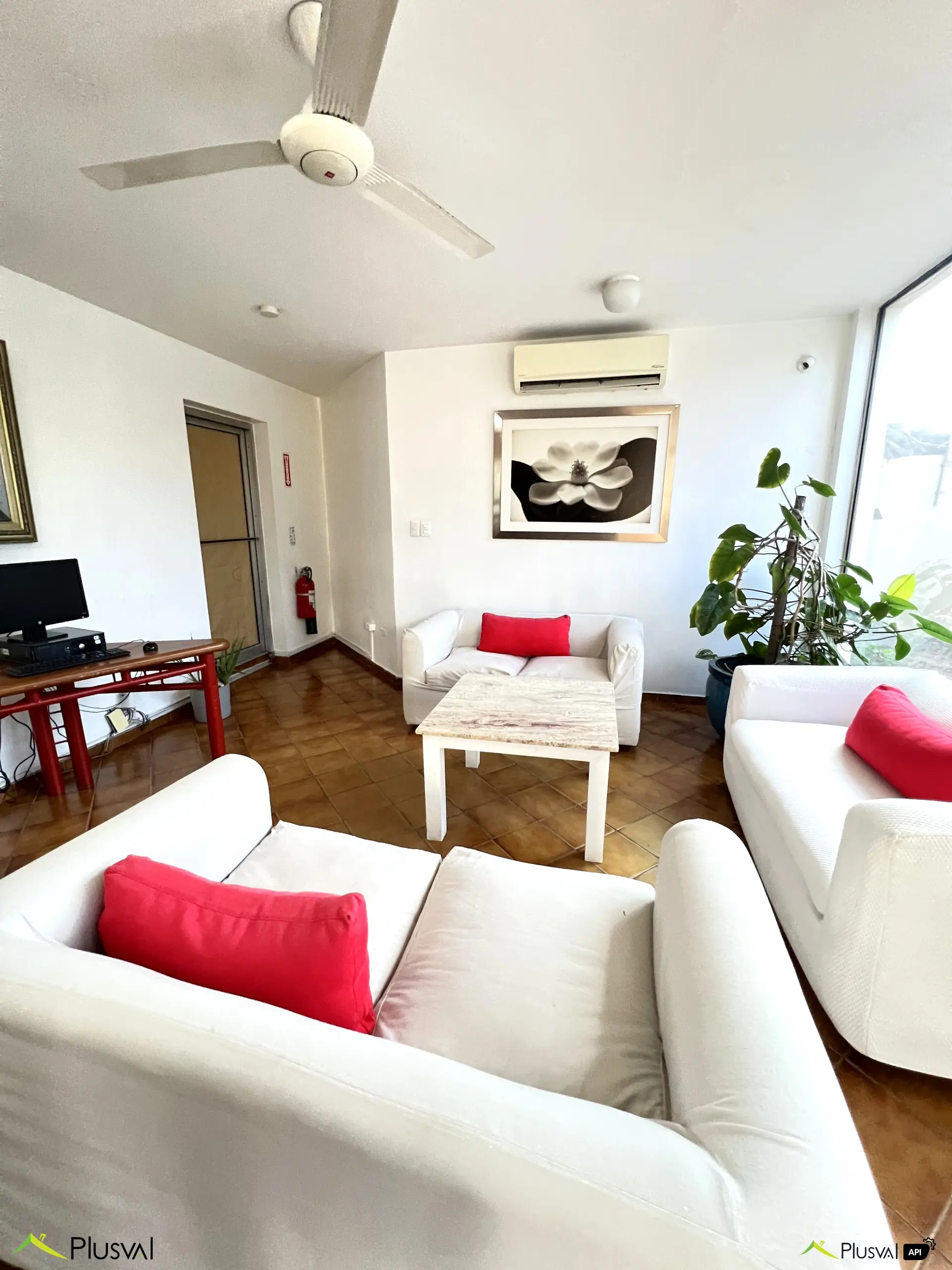 Aparta Hotel en venta con 28 habitaciones amuebladas 445600