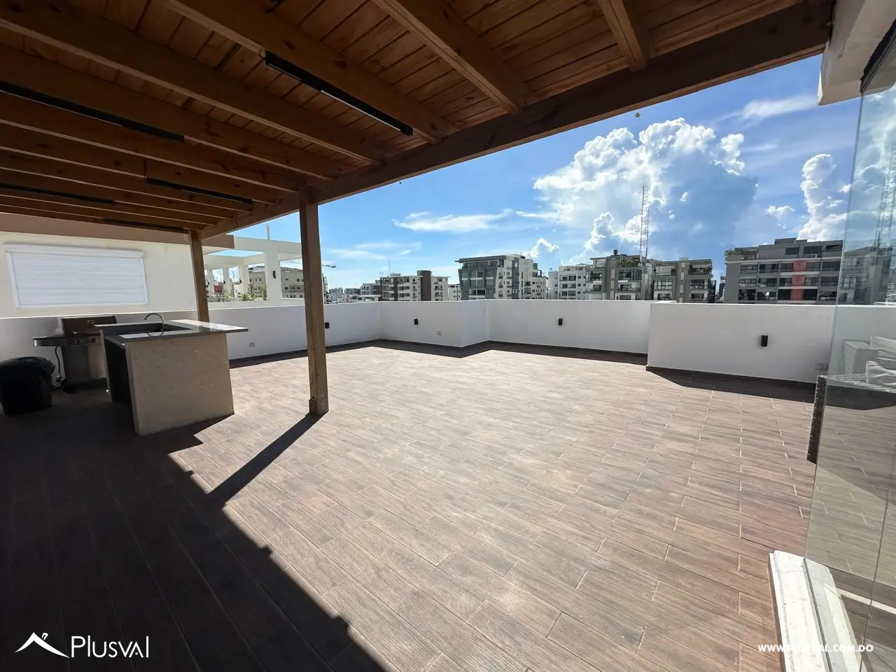 Apartamento en alquiler de 2 habitaciones en el sector de Evaristo Morales 476681