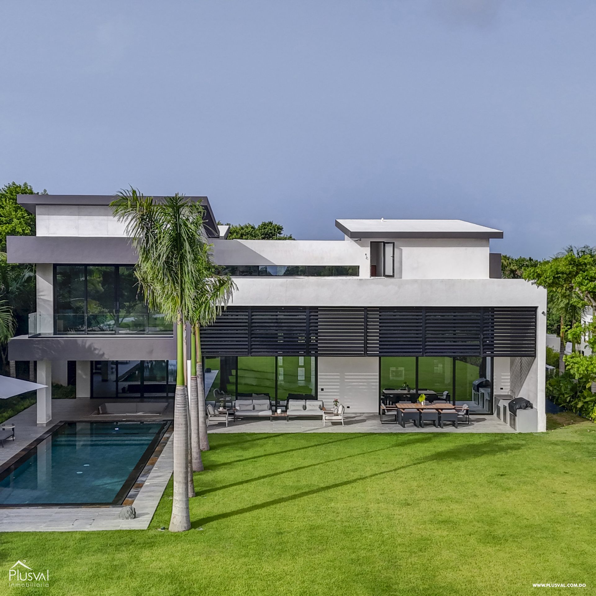 Modern Luxury Villa in Hacienda on sale, Punta Cana Resort. 370630